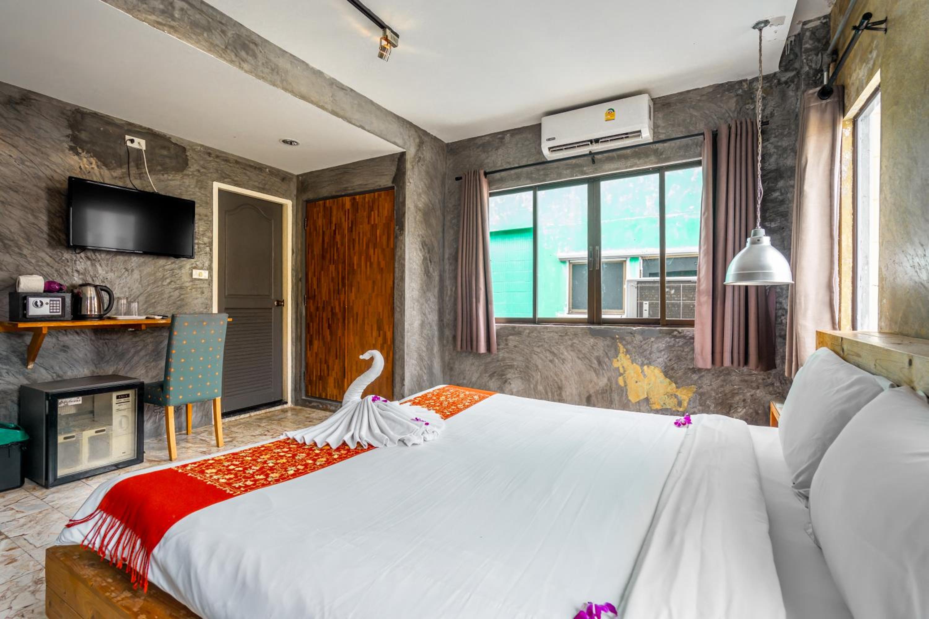 Standard Double Room - Photo 5