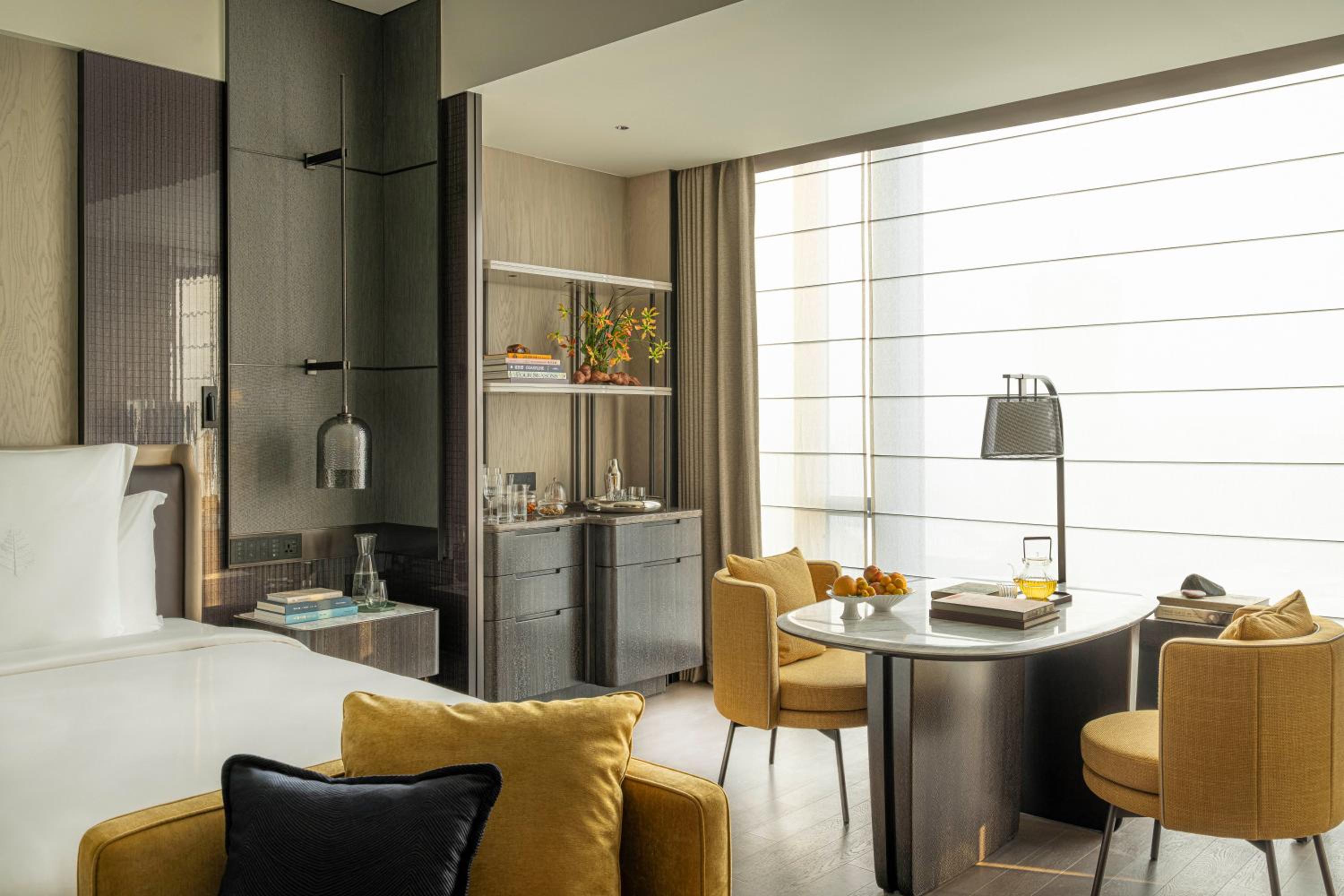 Premier Double Room with Grand Canal View photo 2