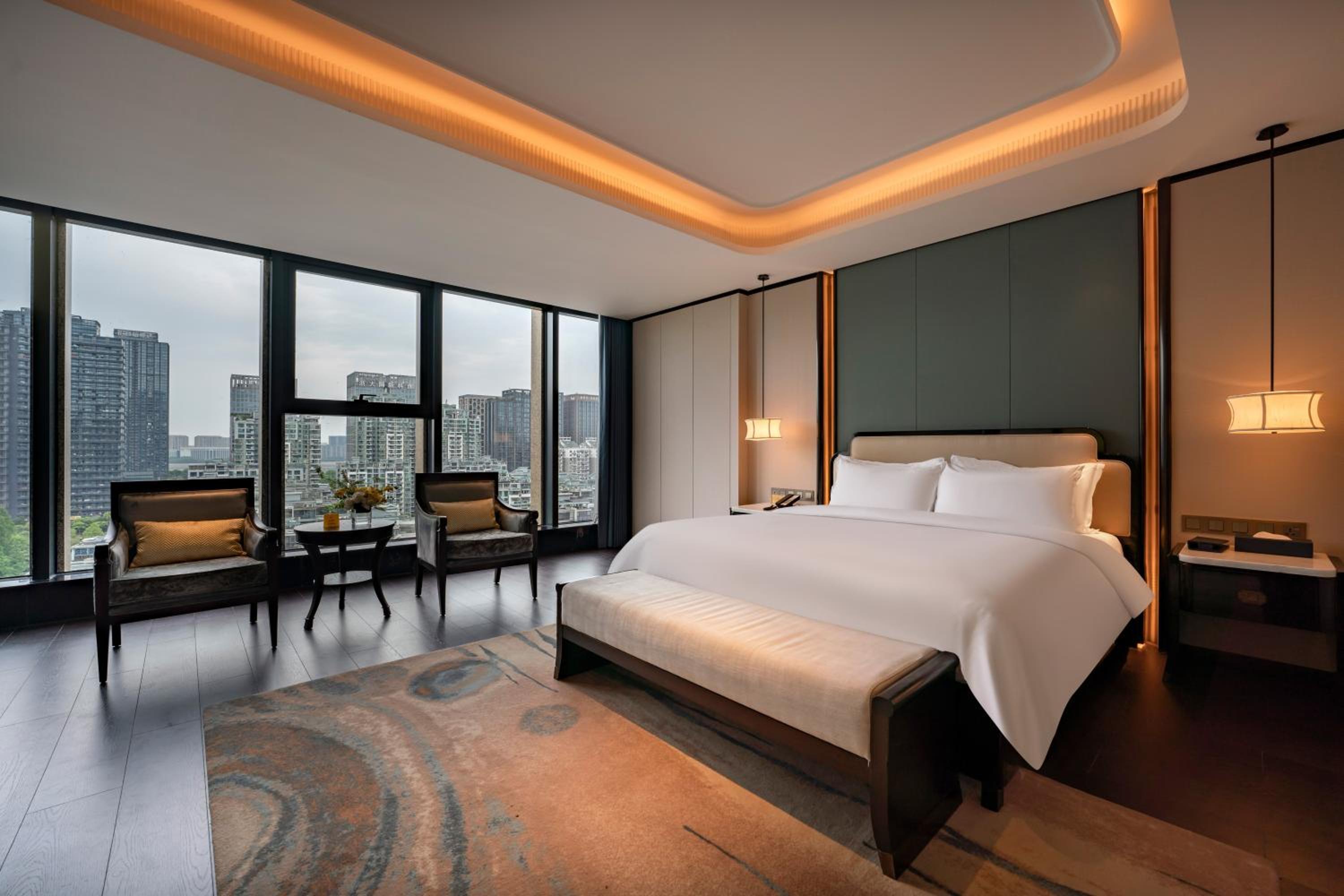 Premium King Room