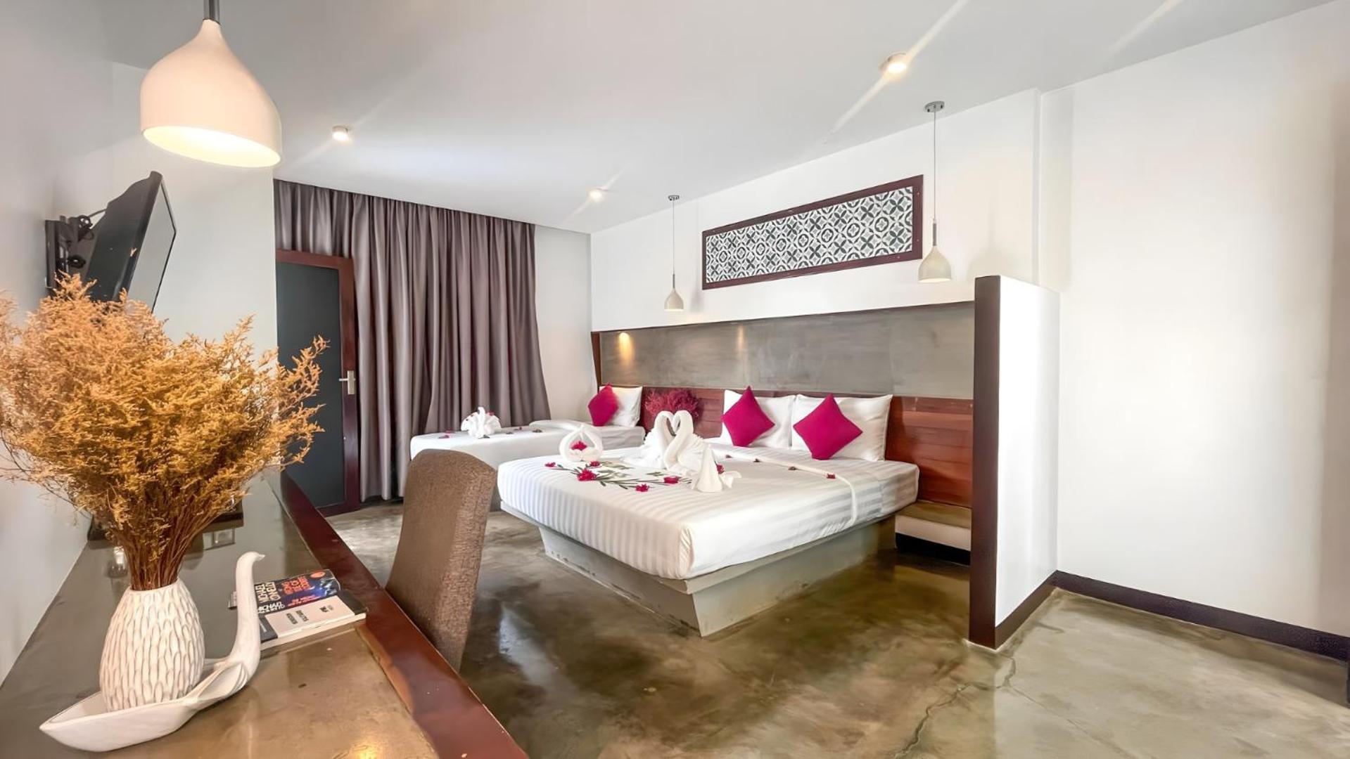 Family Suite Pool View with Balcony and Bathtub