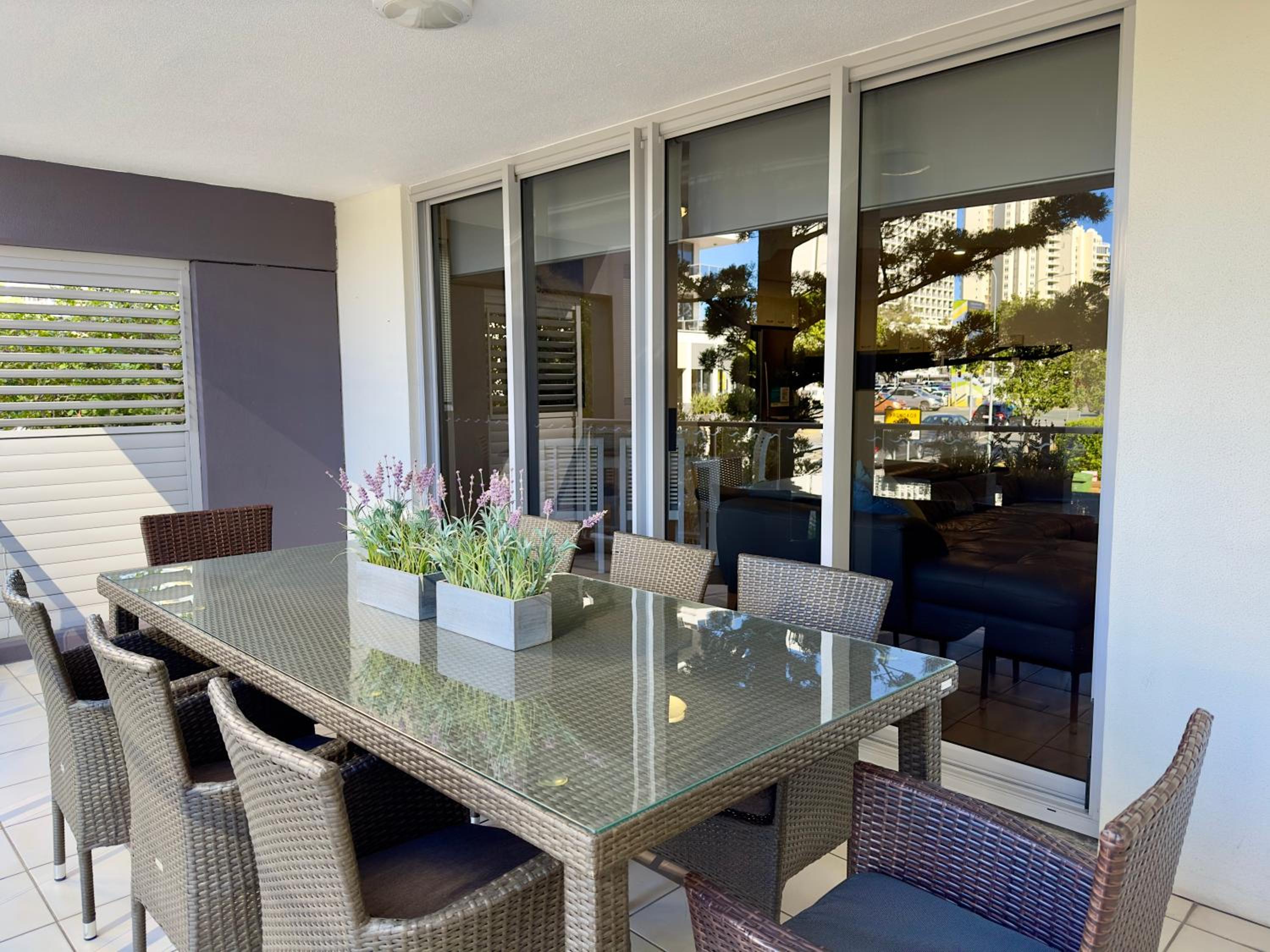 Two-Bedroom Deluxe Apartment with Balcony photo 2
