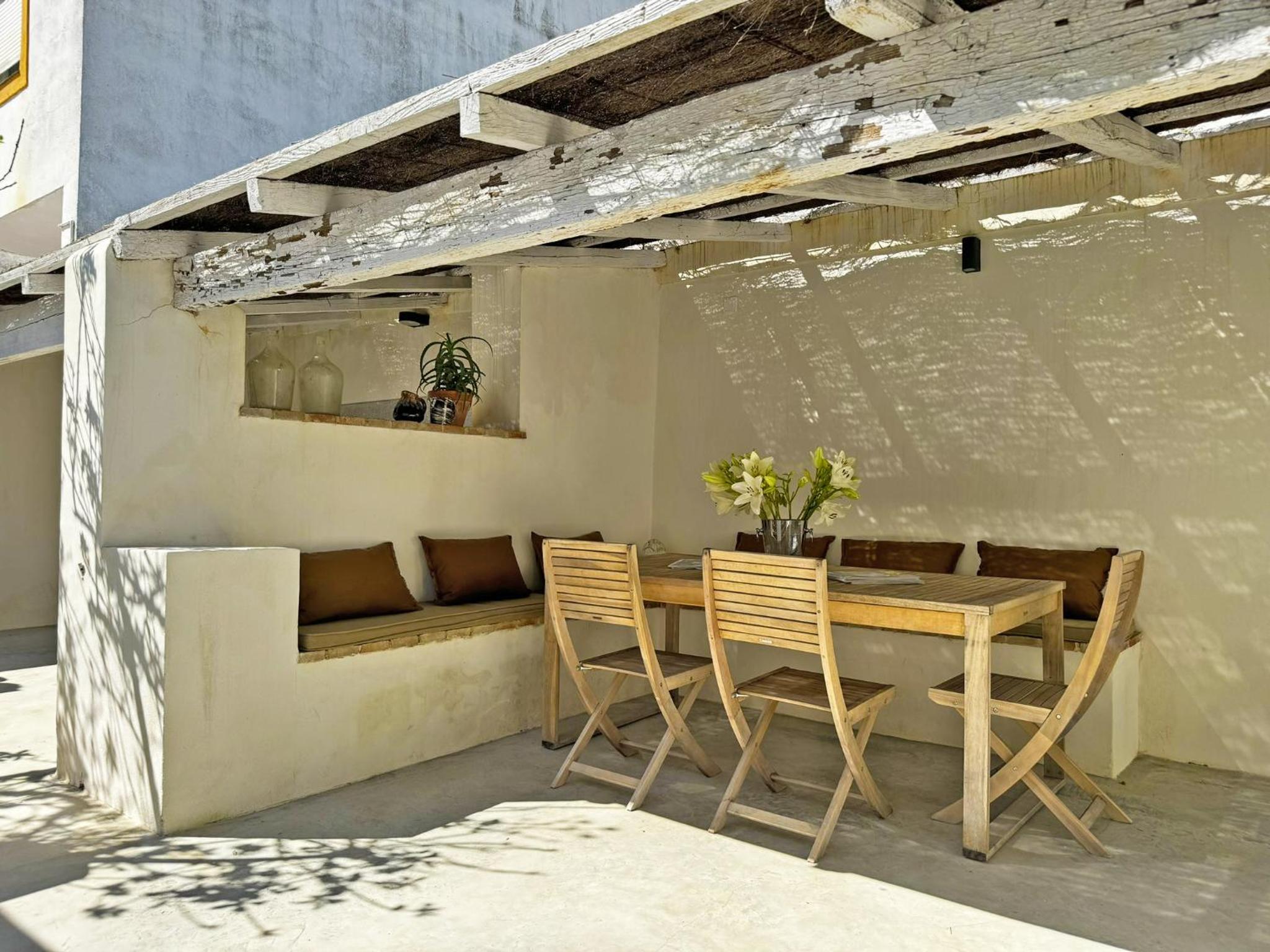 Three-Bedroom House photo 2