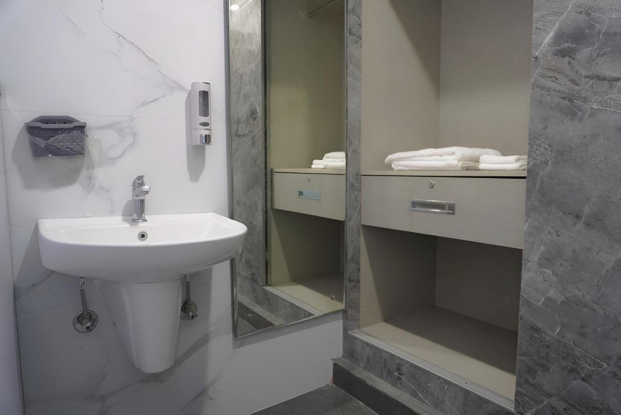 Deluxe Double Room With Balcony photo 3