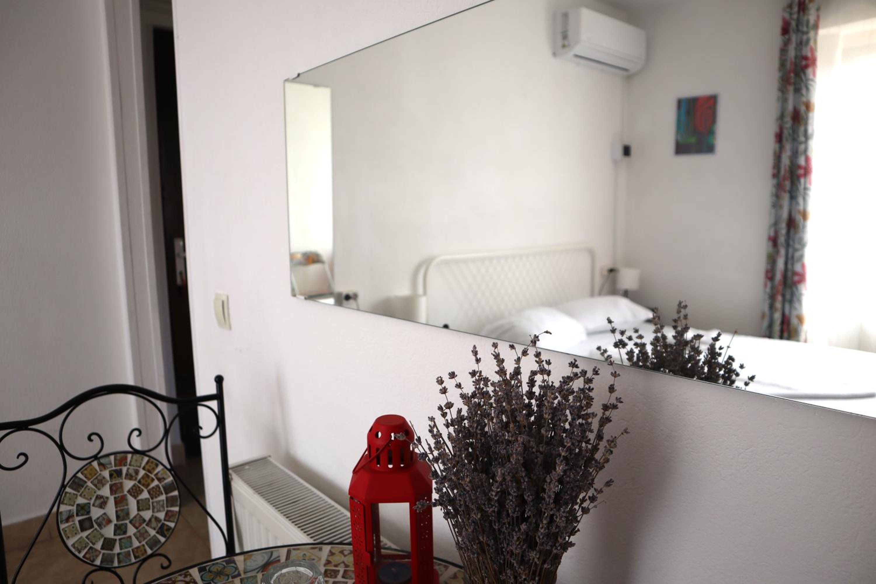 Family Room with Bathroom - Photo 5