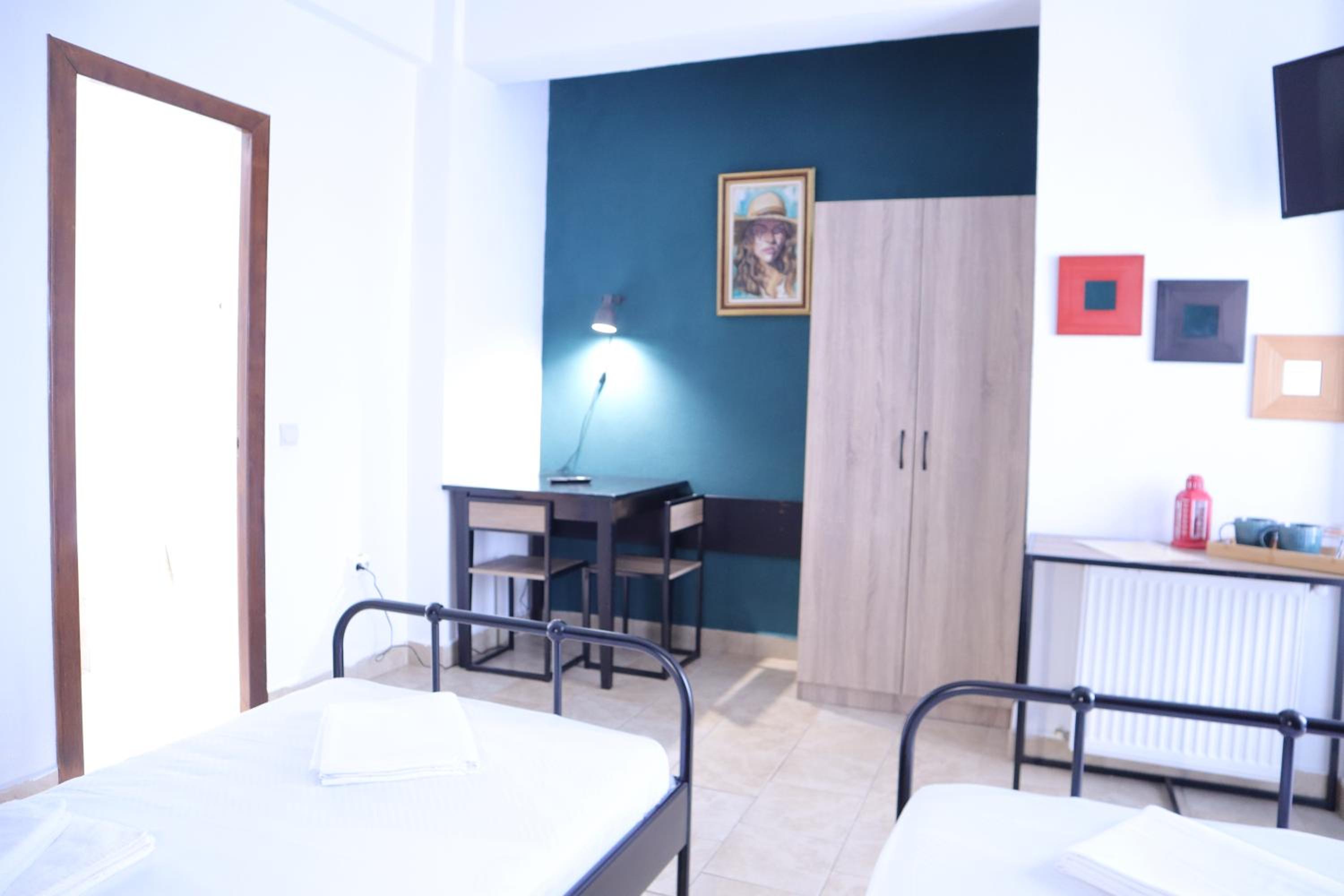 Superior Twin Room - Photo 6