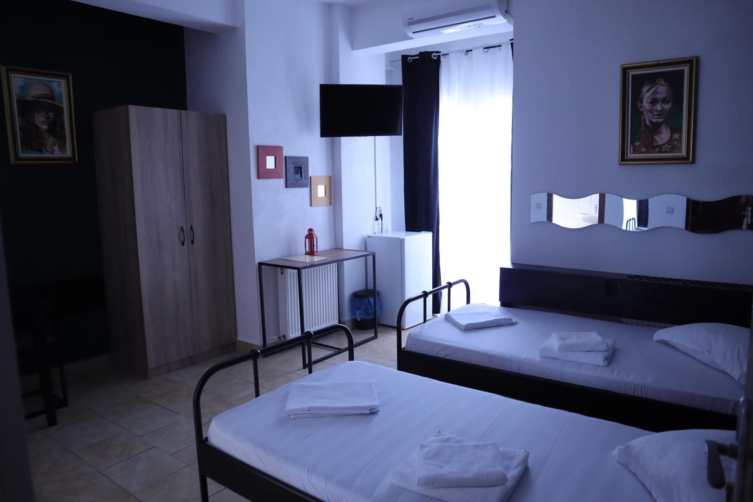 Superior Twin Room - Photo 4