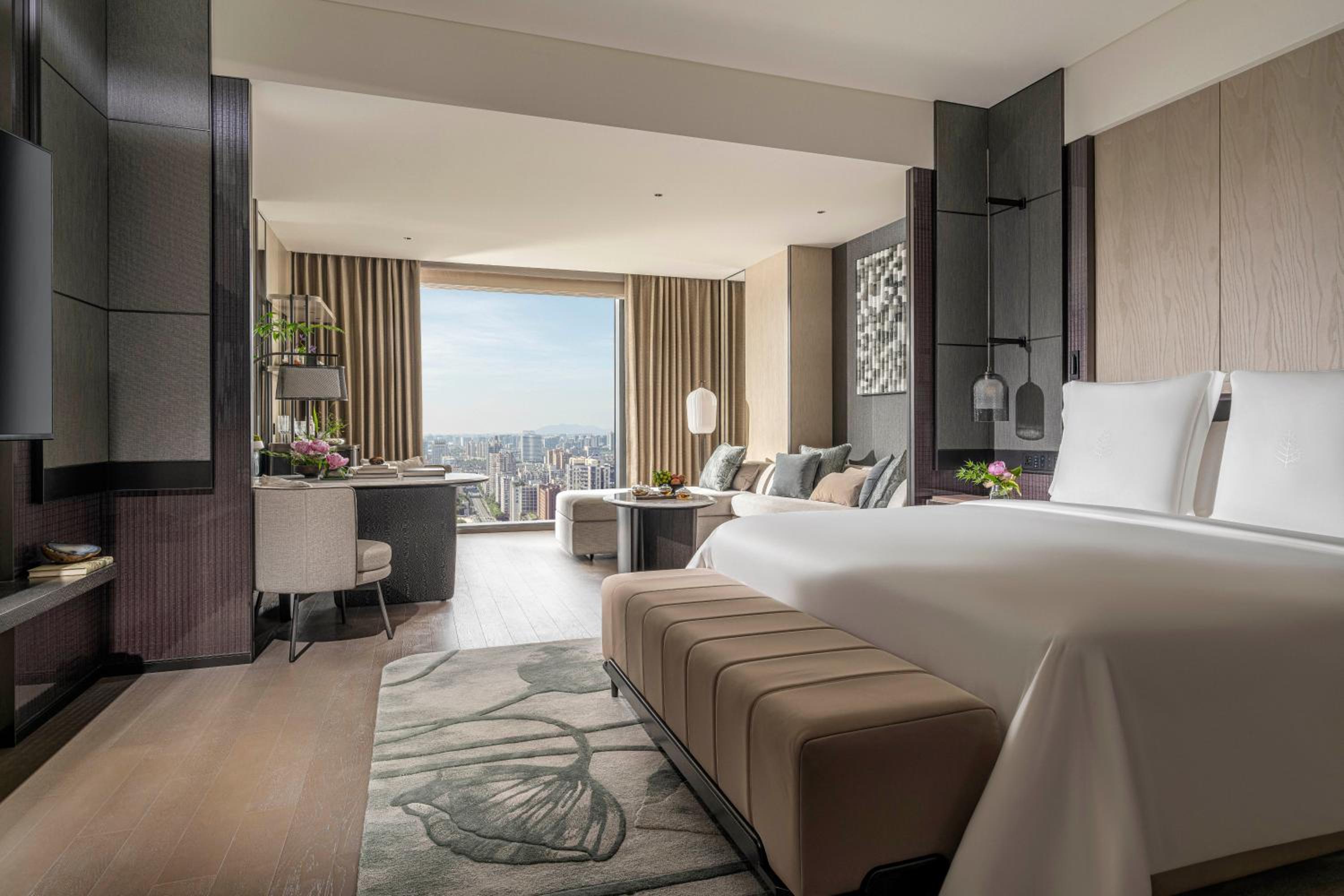Premier King Room with Grand Canal View photo 1