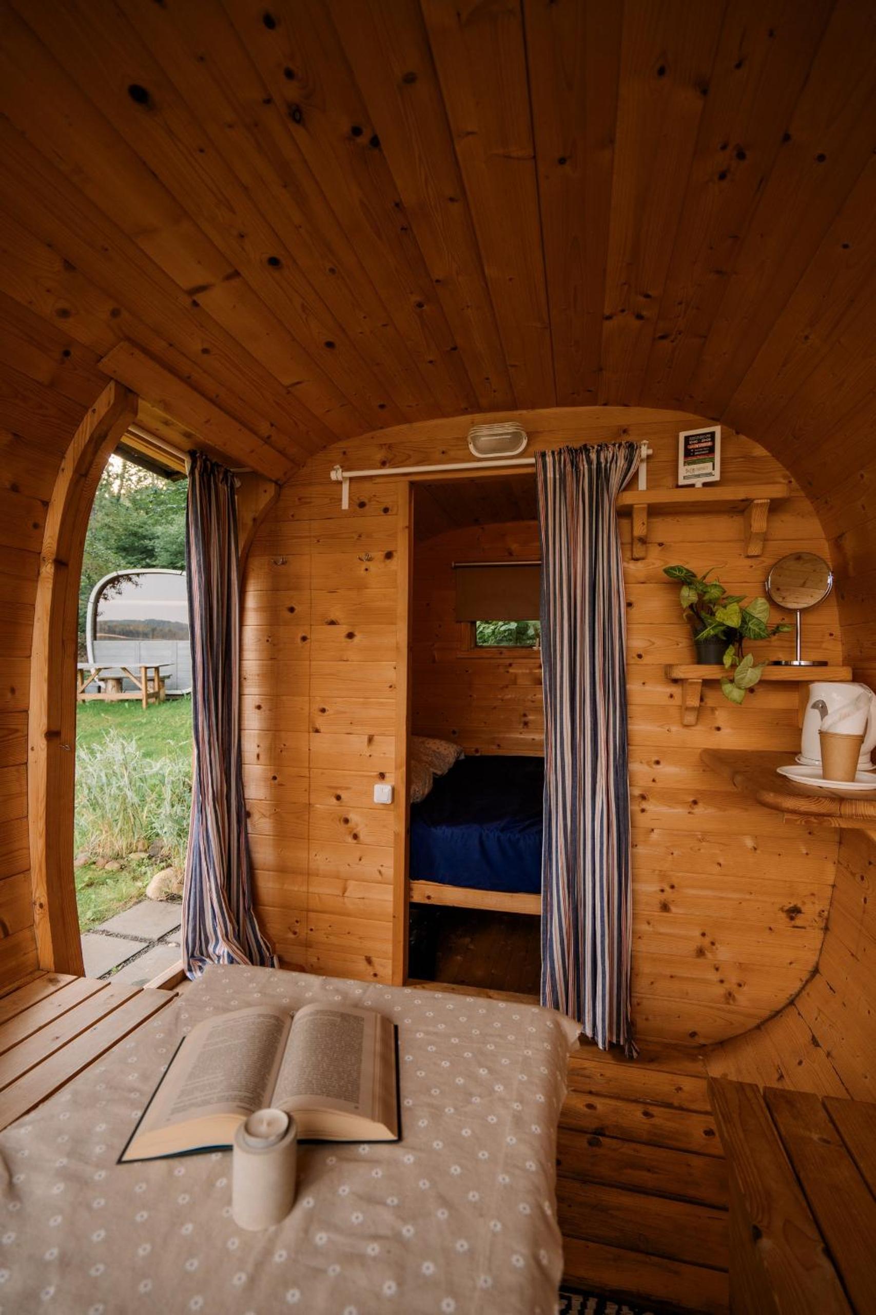 Budget Double Room - Photo 7
