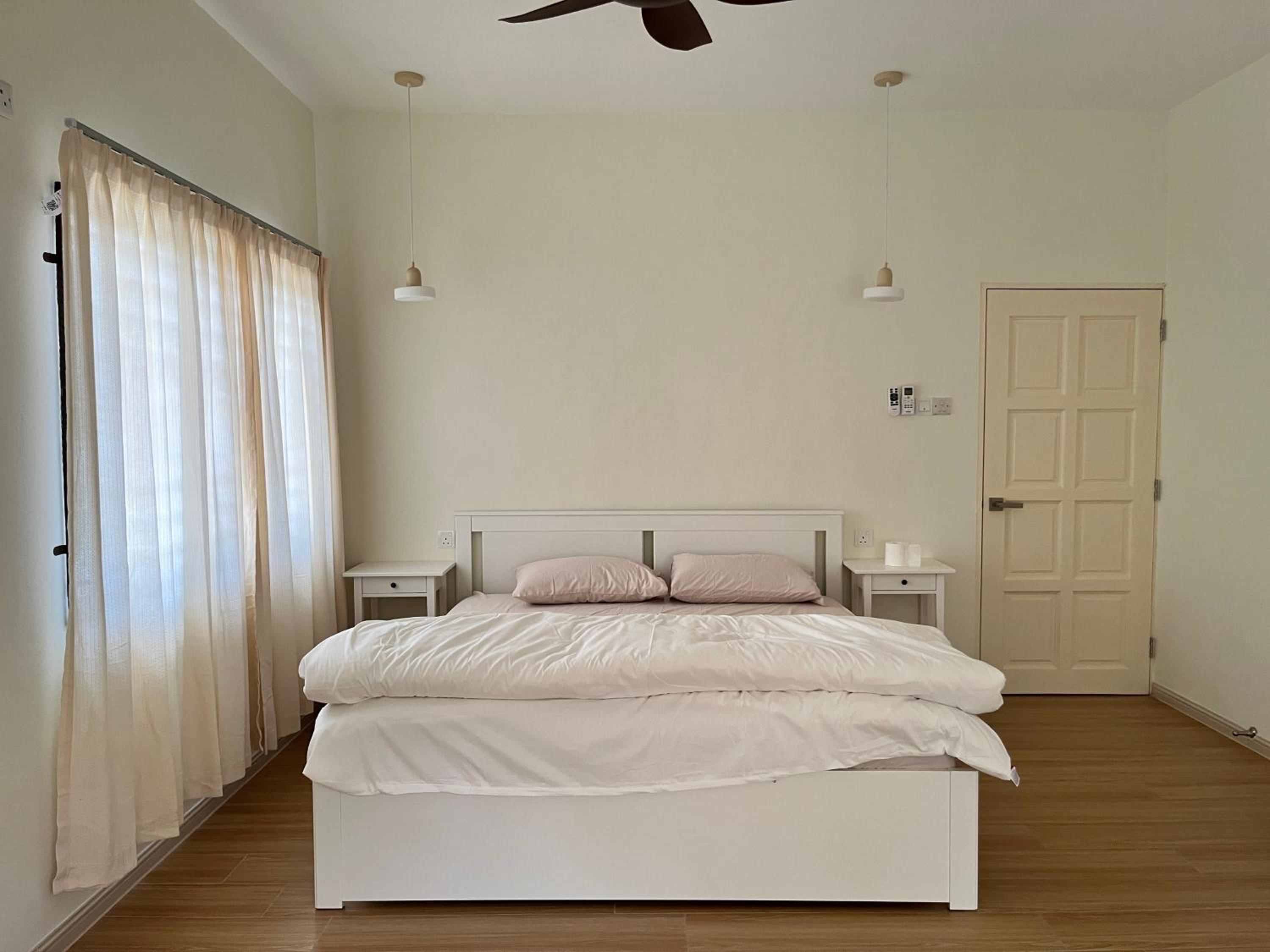 Three-Bedroom House photo 1