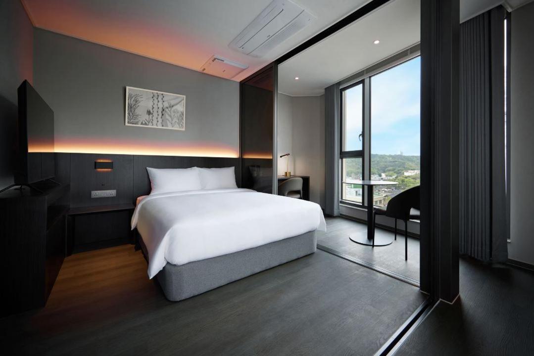 Deluxe Double Room - Photo 1