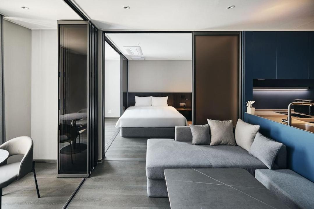 Premier King Room