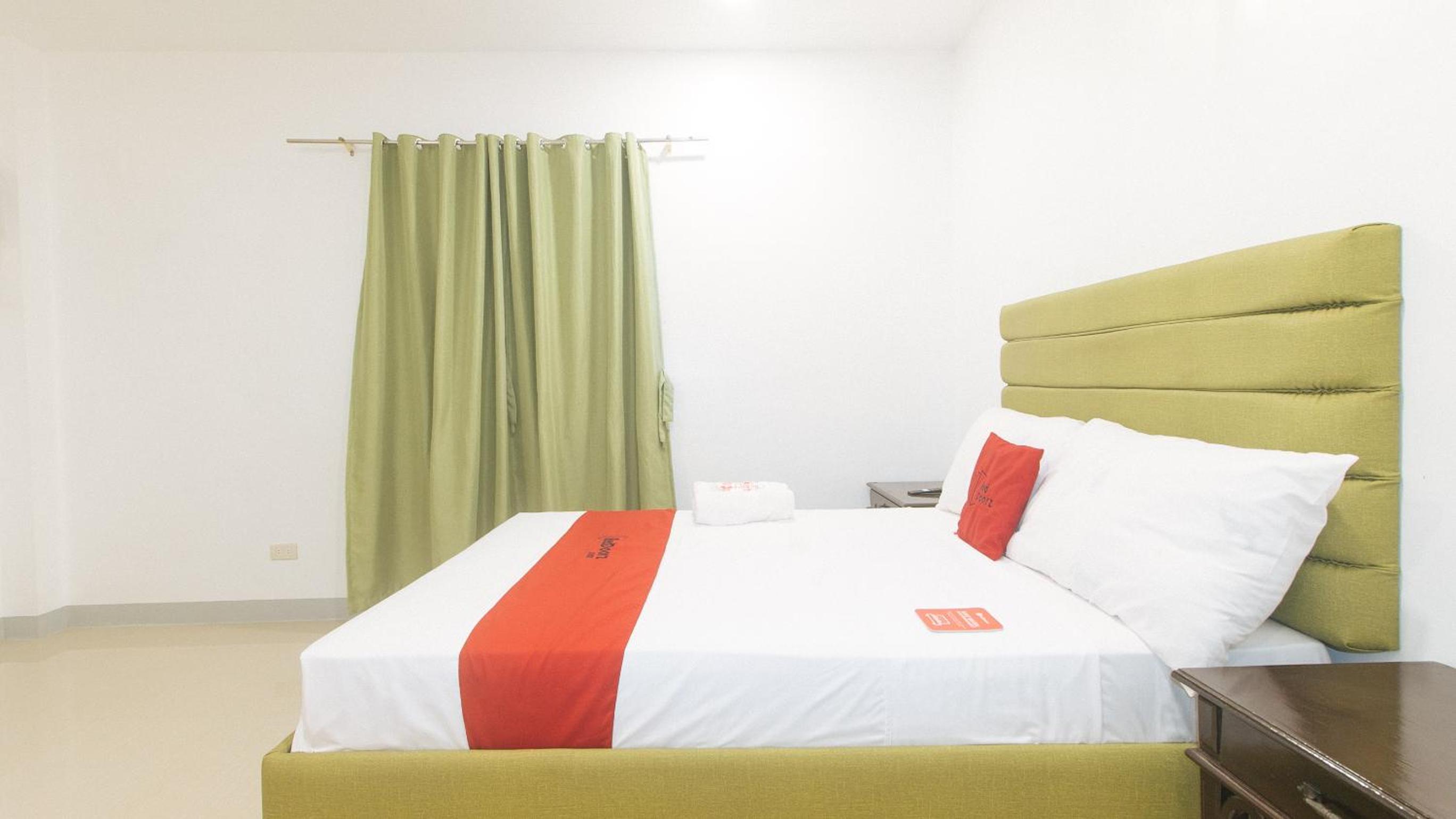 Standard Double Room - Photo 10