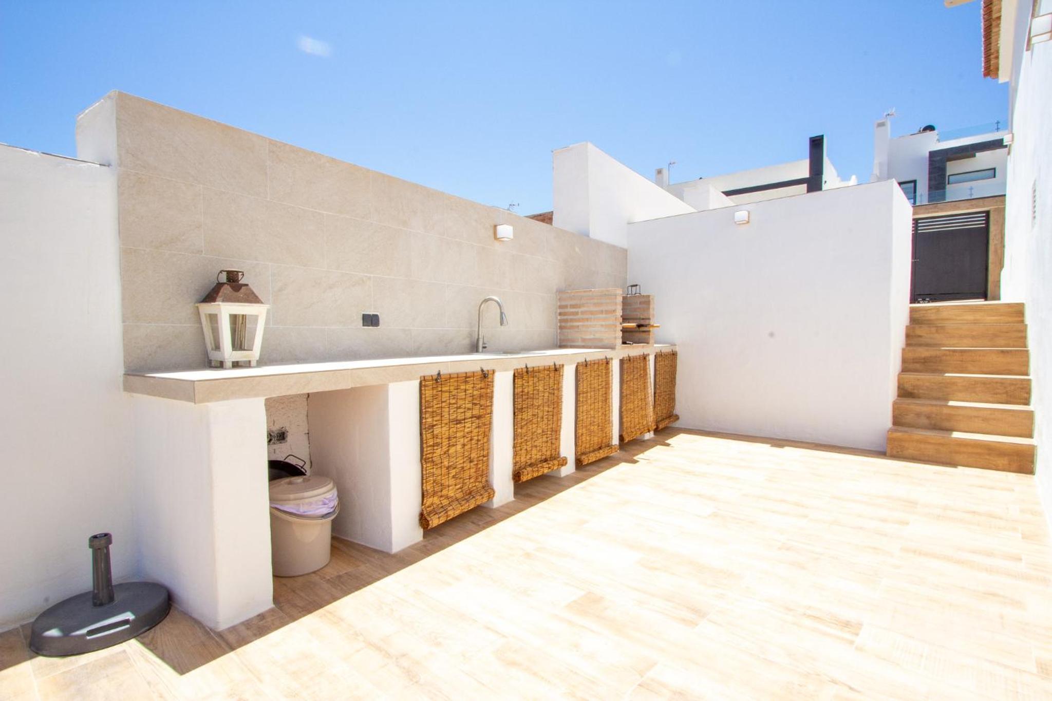Villa photo 2