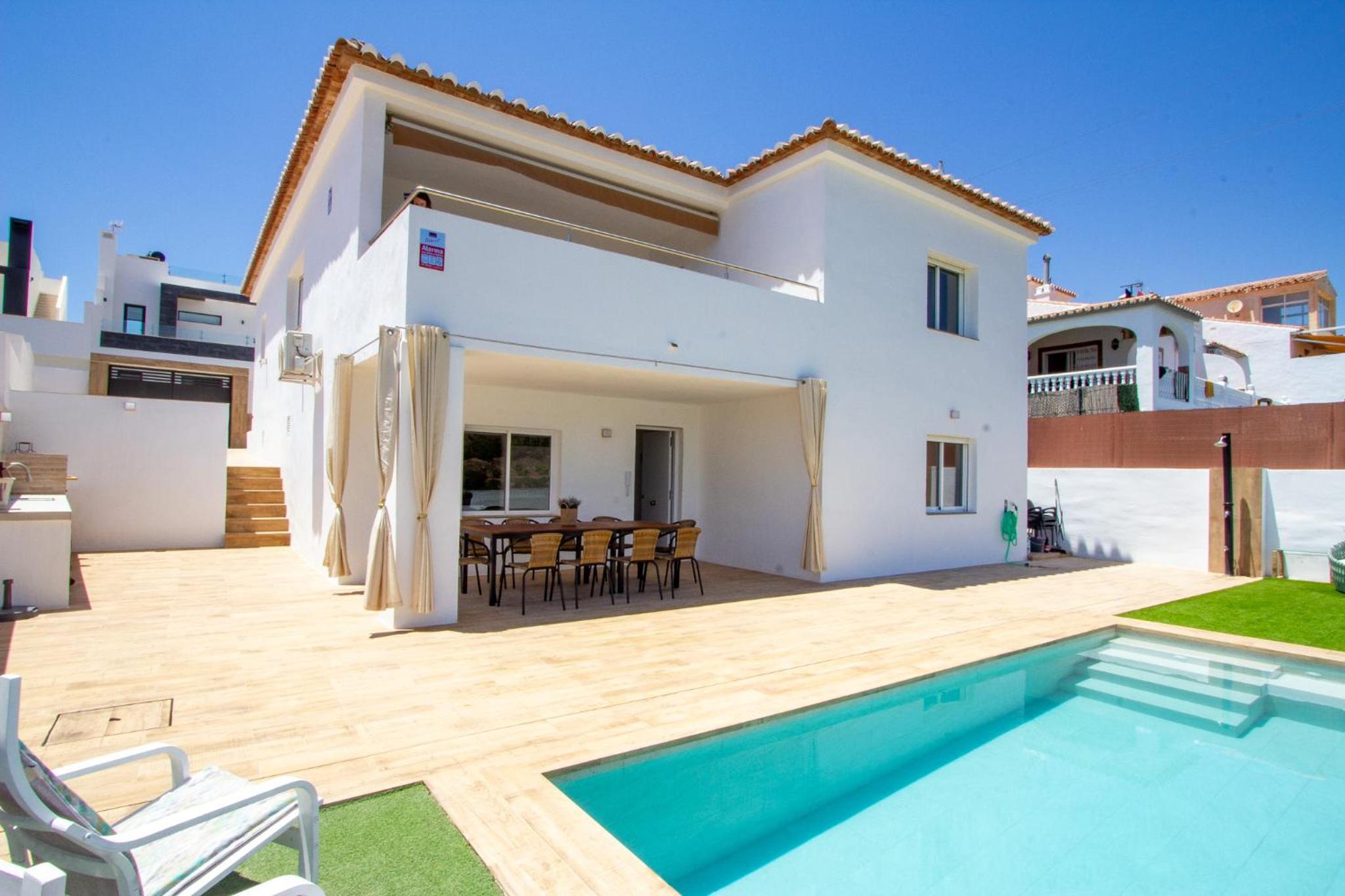 Villa photo 3