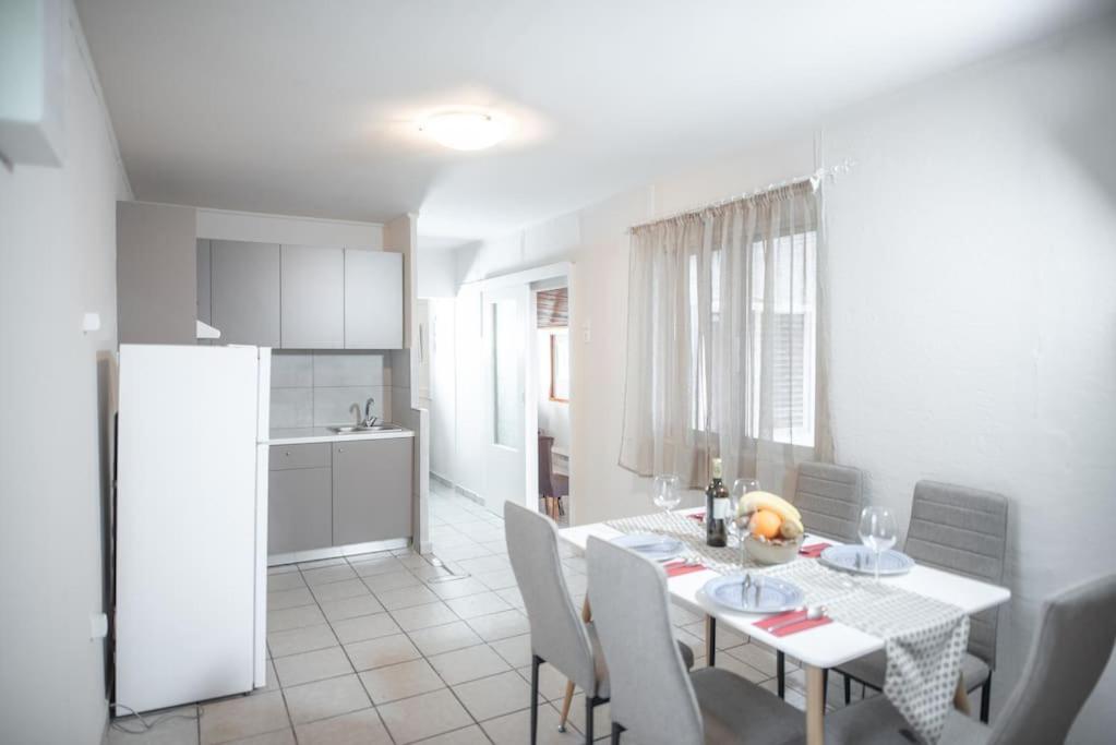Two-Bedroom House photo 2