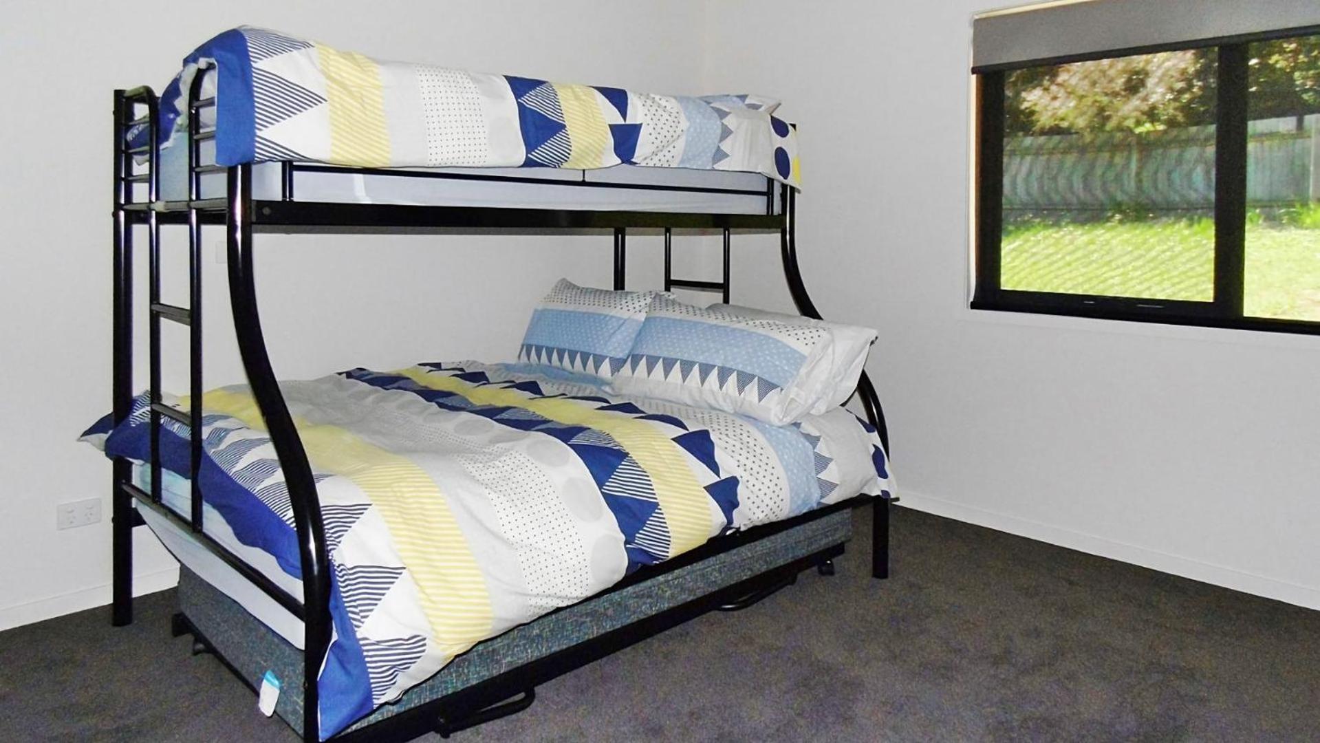 Three-Bedroom House photo 3