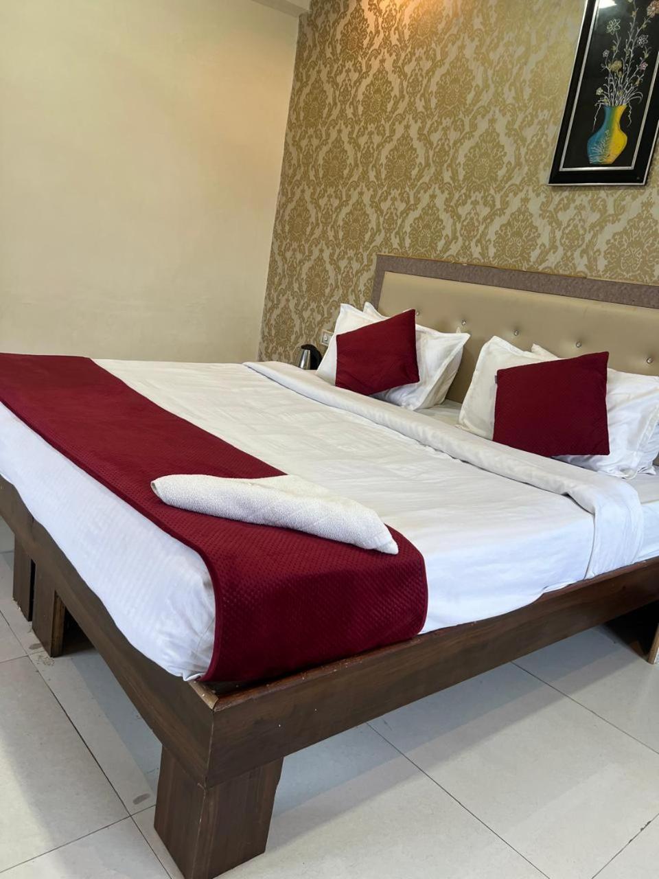 Deluxe Room - Photo 4