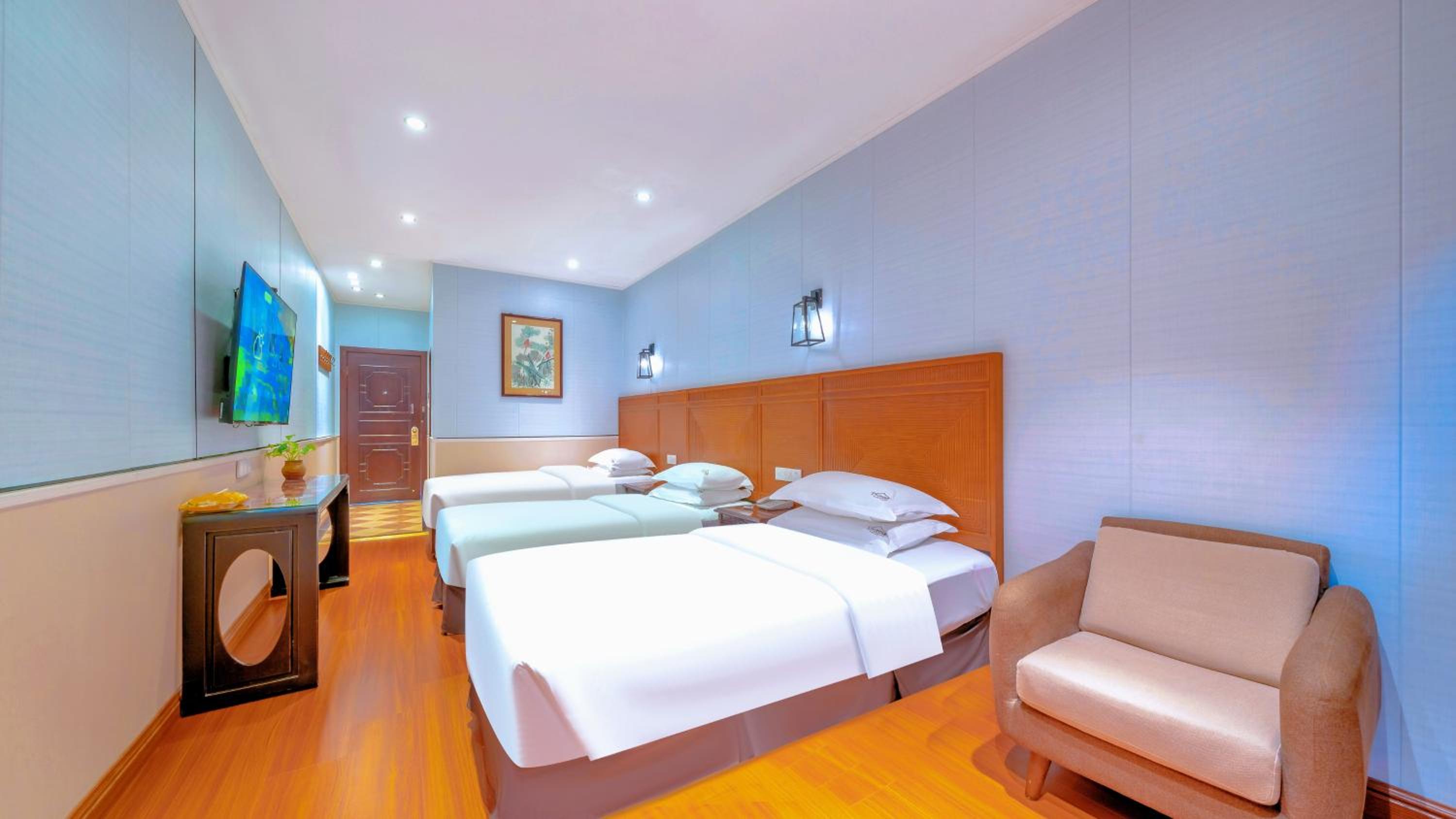 Courtyard Triple Room（free laundry, 1 free meal)） photo 2