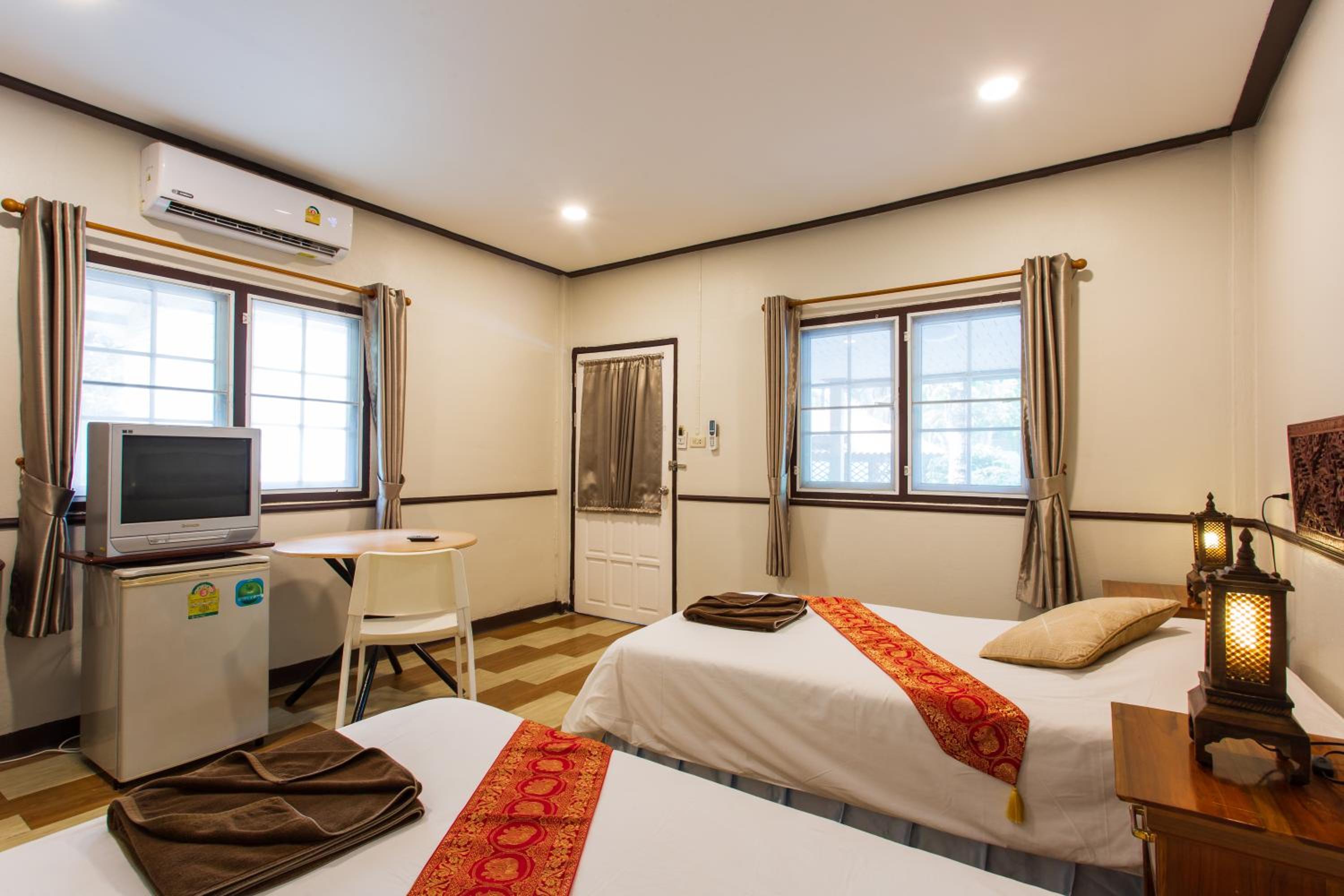 Standard Twin Room photo 3