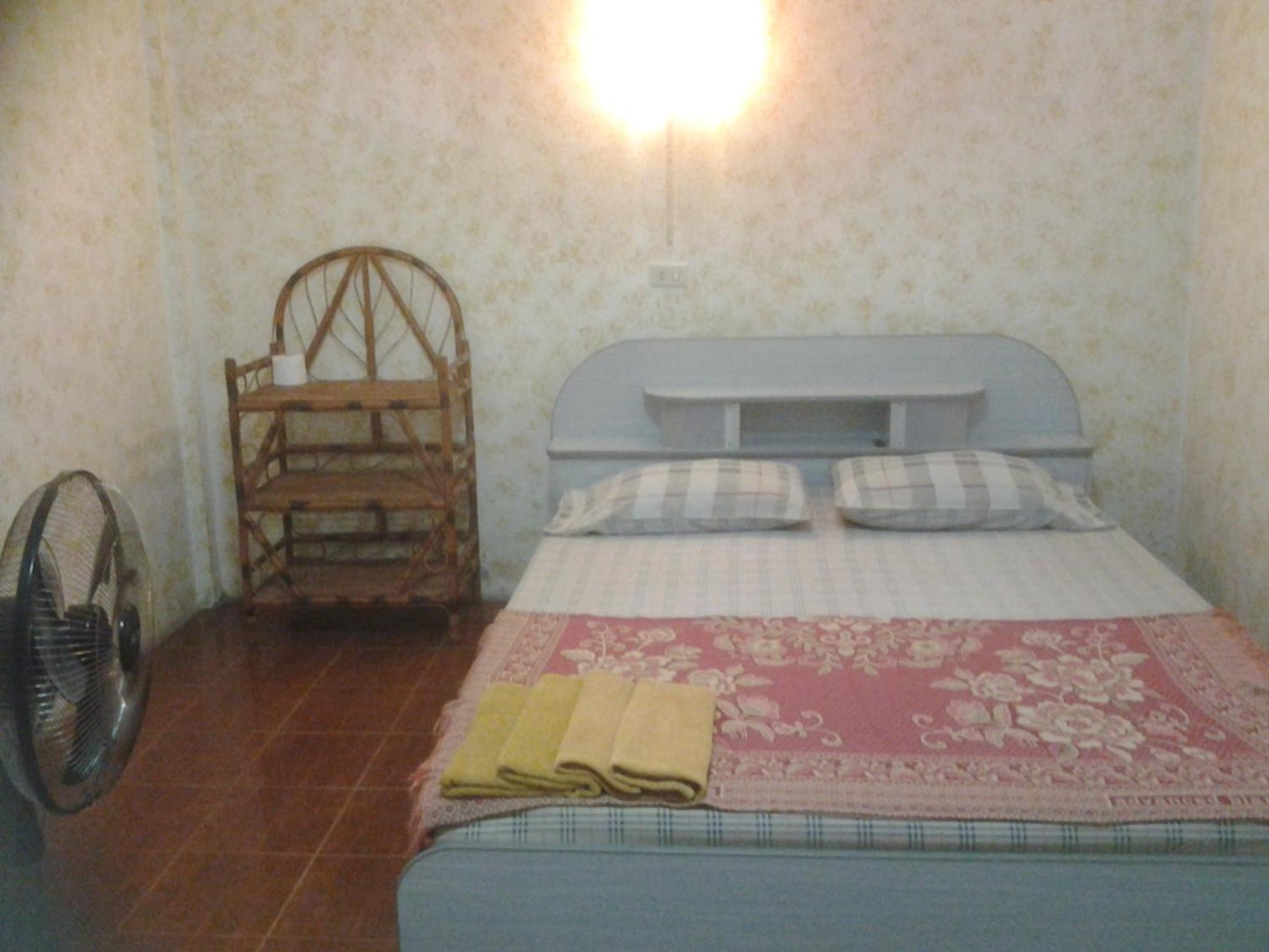Double Room with Fan and Shared Bathroom photo 3