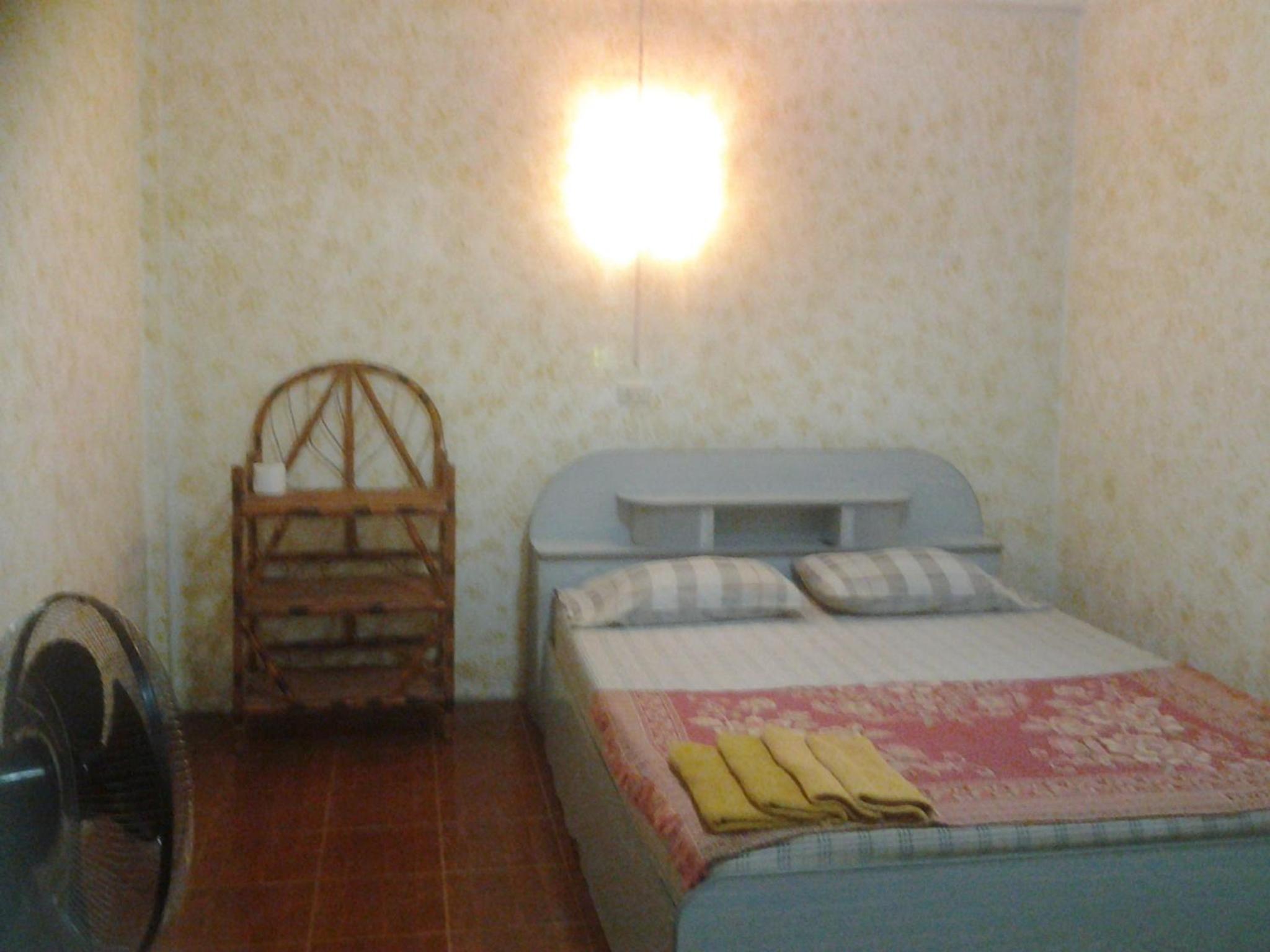 Double Room with Fan and Shared Bathroom photo 2