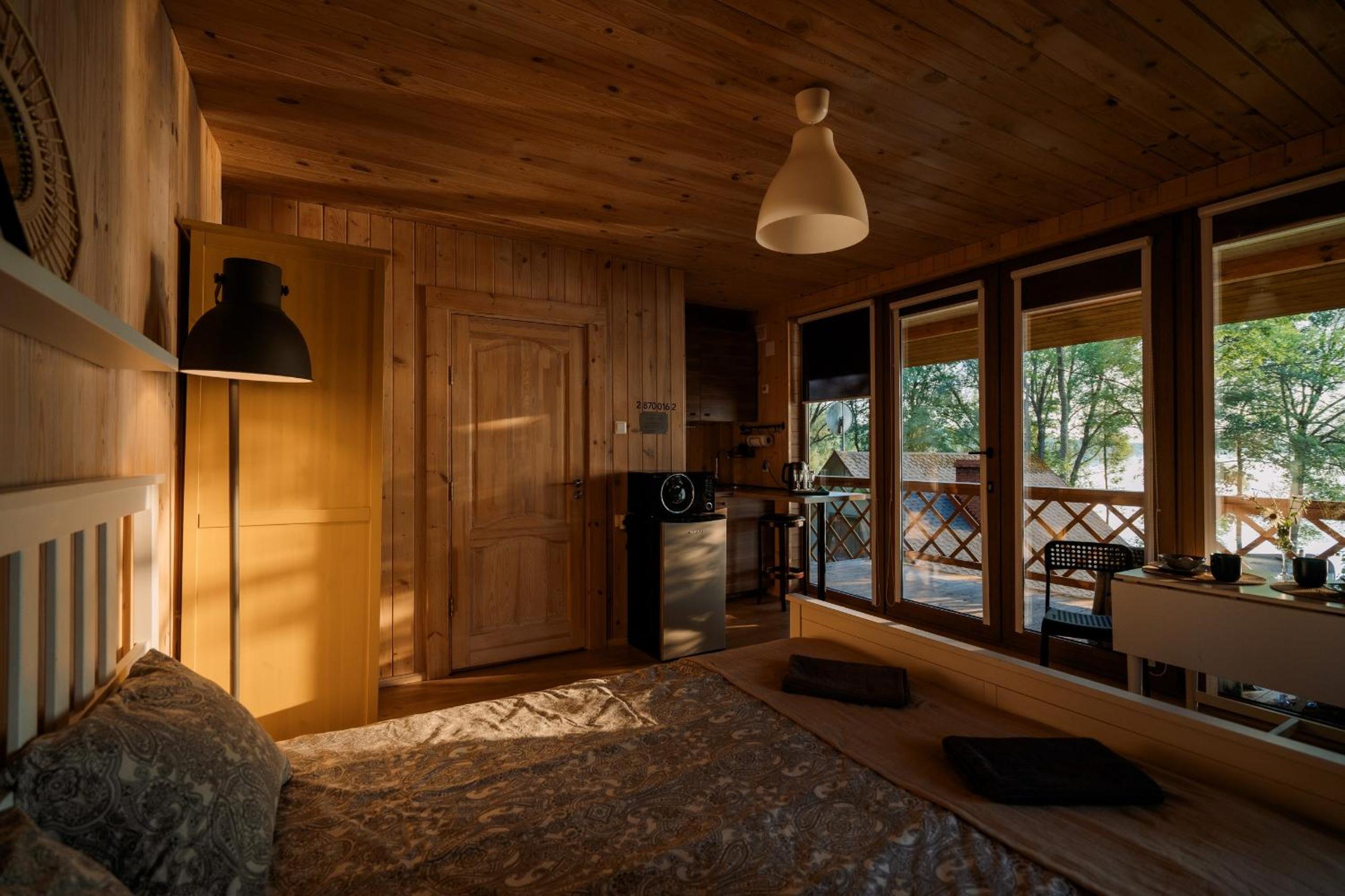 Double Room with Balcony - Photo 6