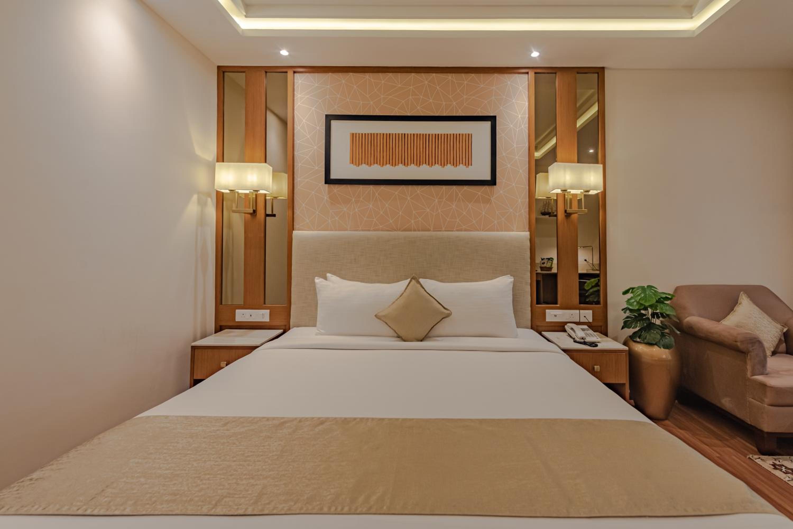 Executive King Room - Photo 6