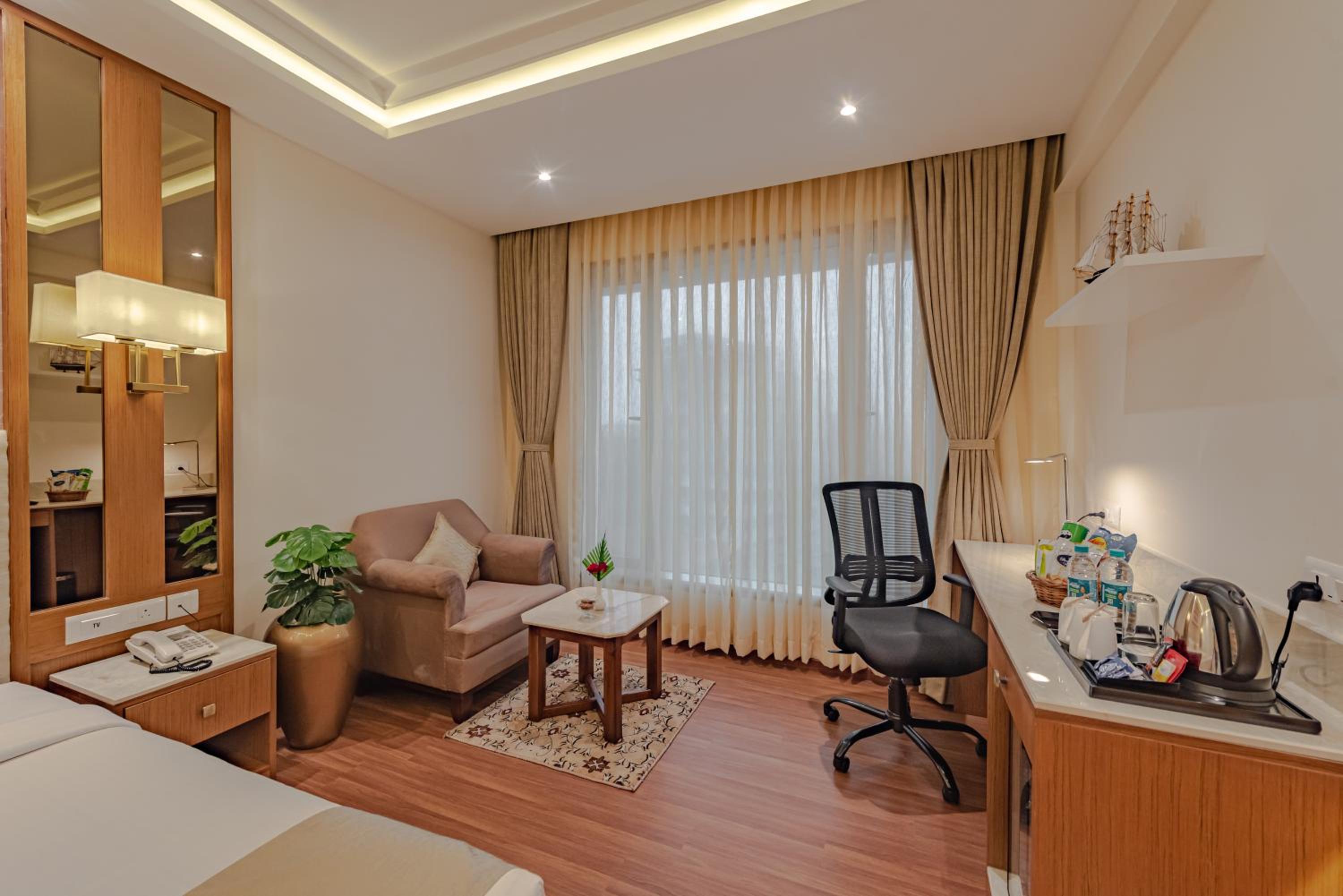 Executive King Room - Photo 4