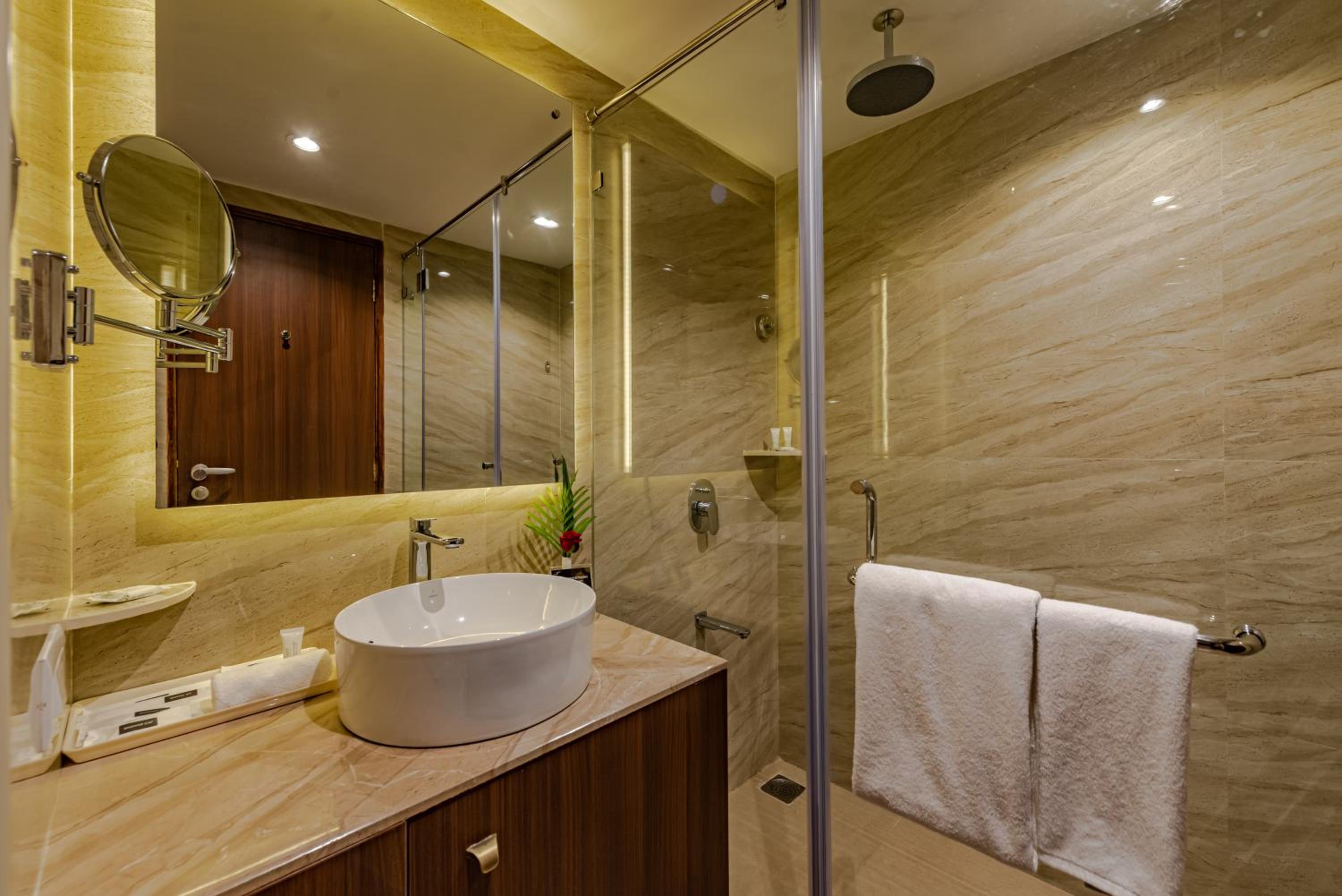 Executive King Room - Photo 2
