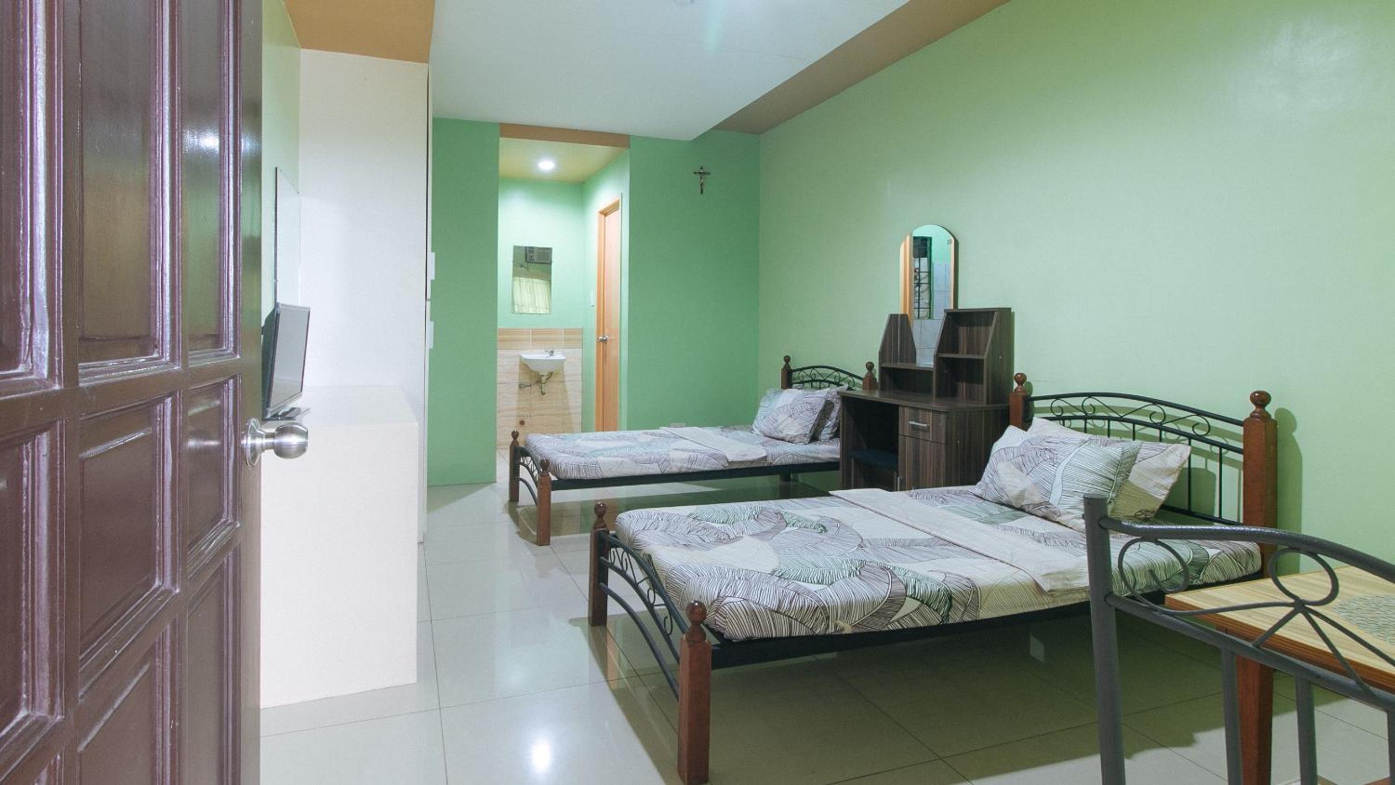 Standard Twin Room photo 3