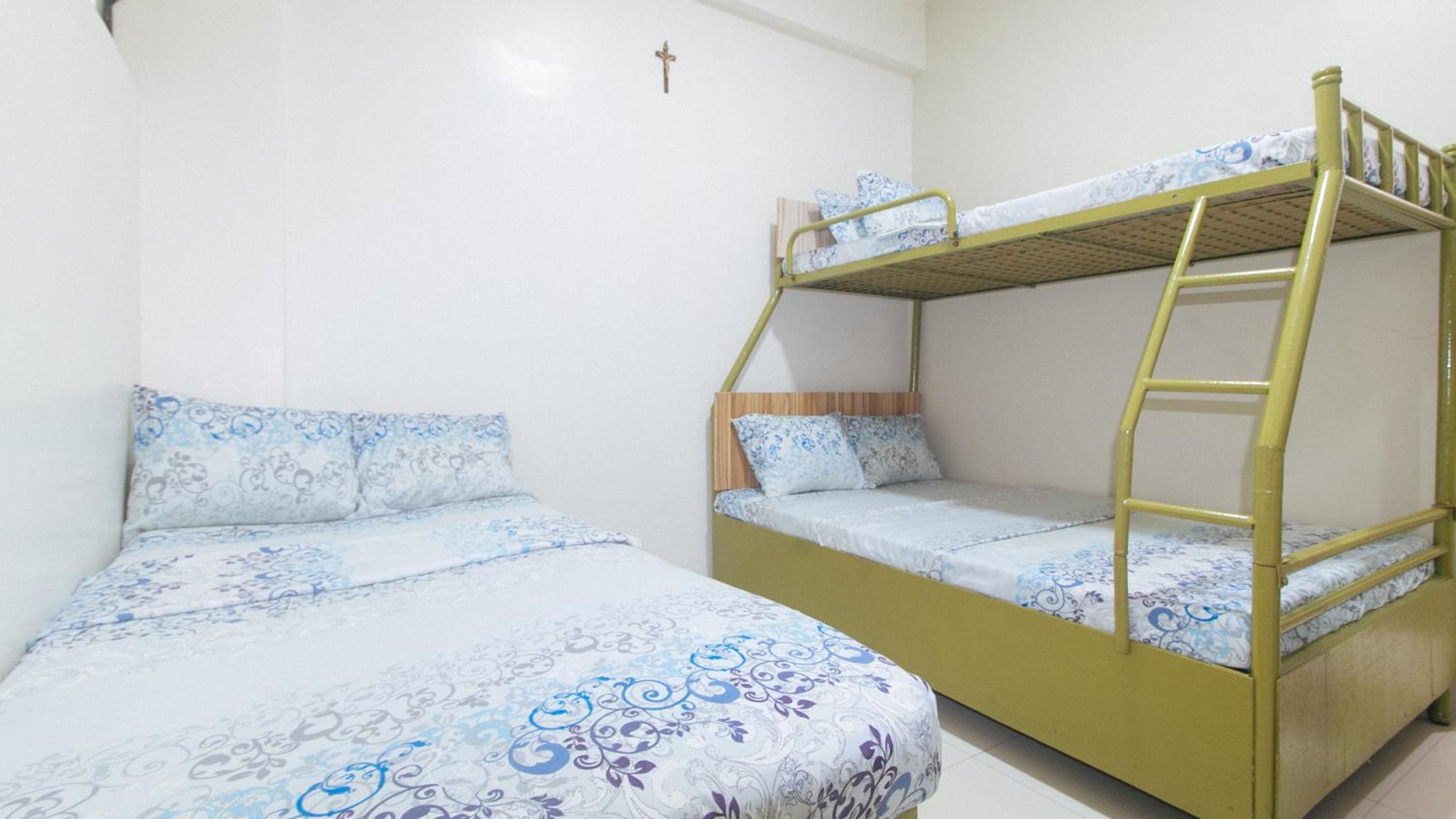 Standard Room photo 2