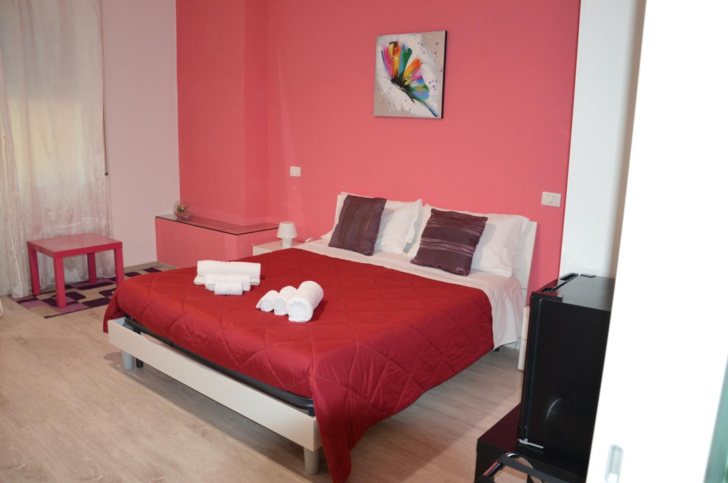 Large Double Room photo 1