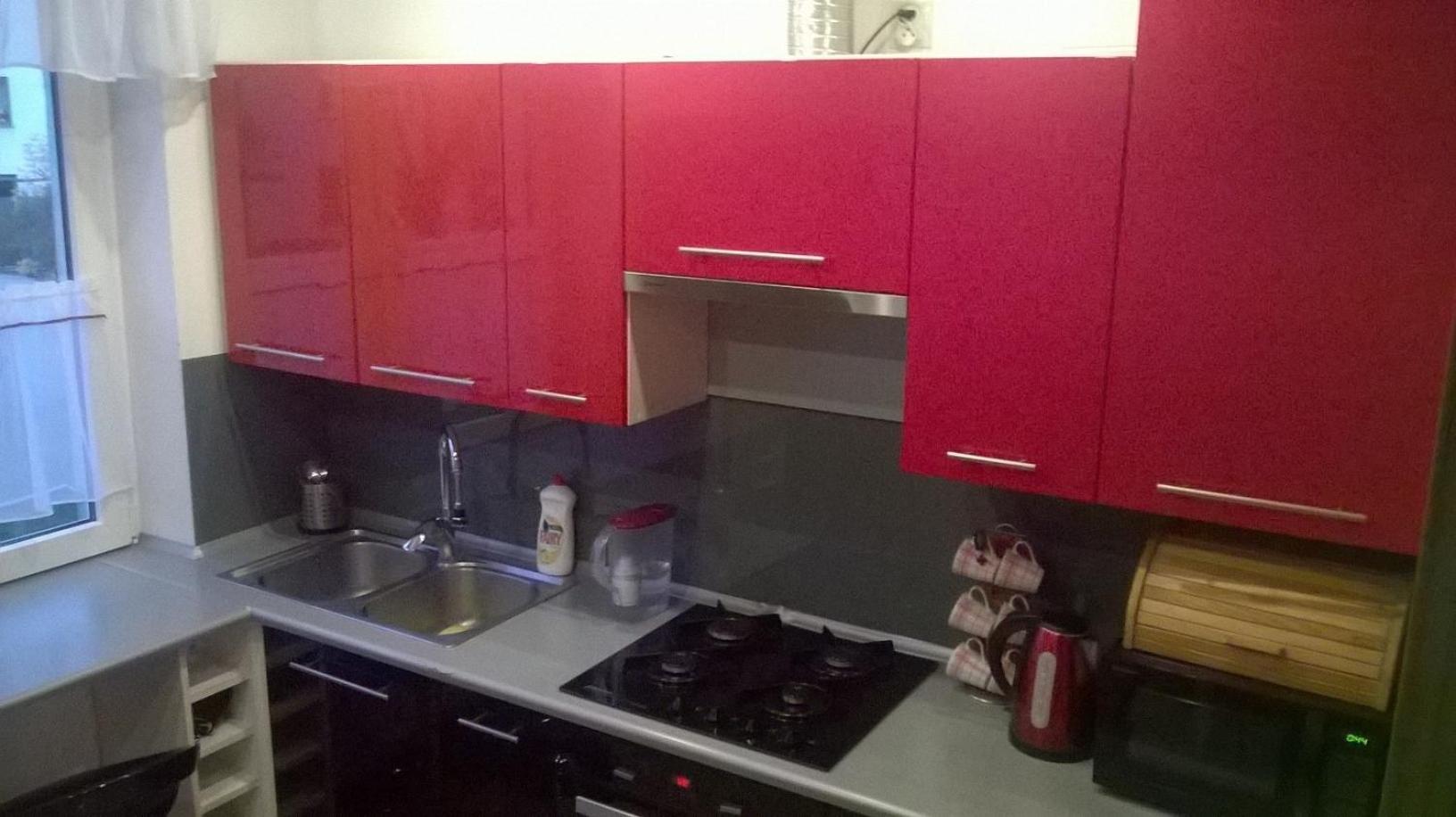 Three-Bedroom Apartment - Photo 6