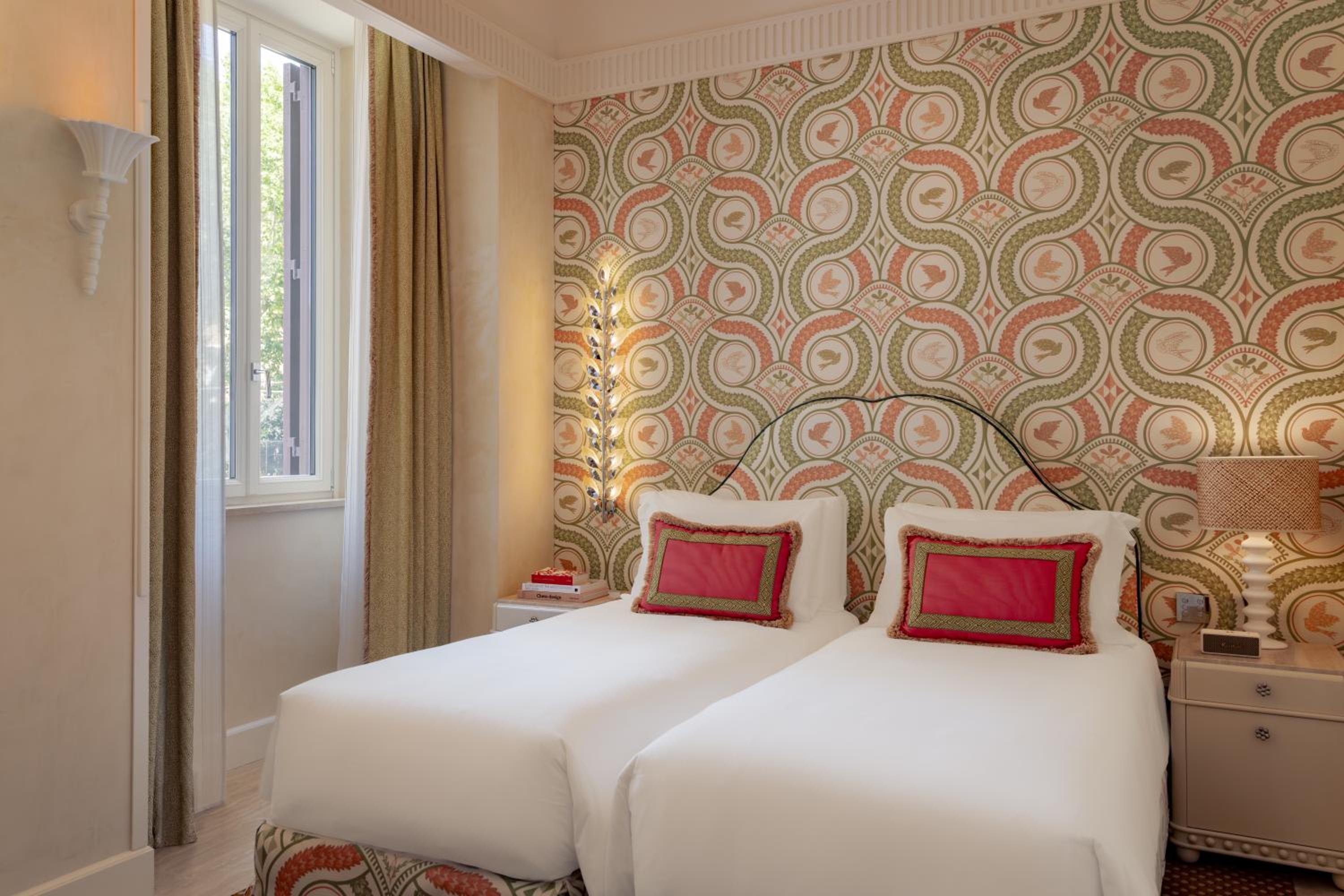 Superior Double or Twin Room with City View photo 3
