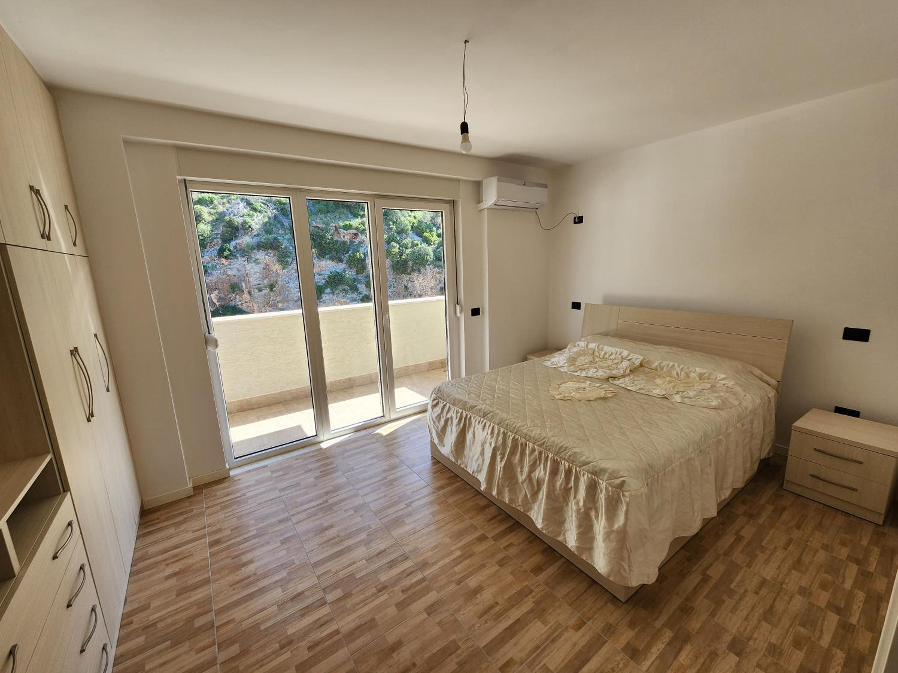 Family Two-Bedroom Apartment with View photo 1