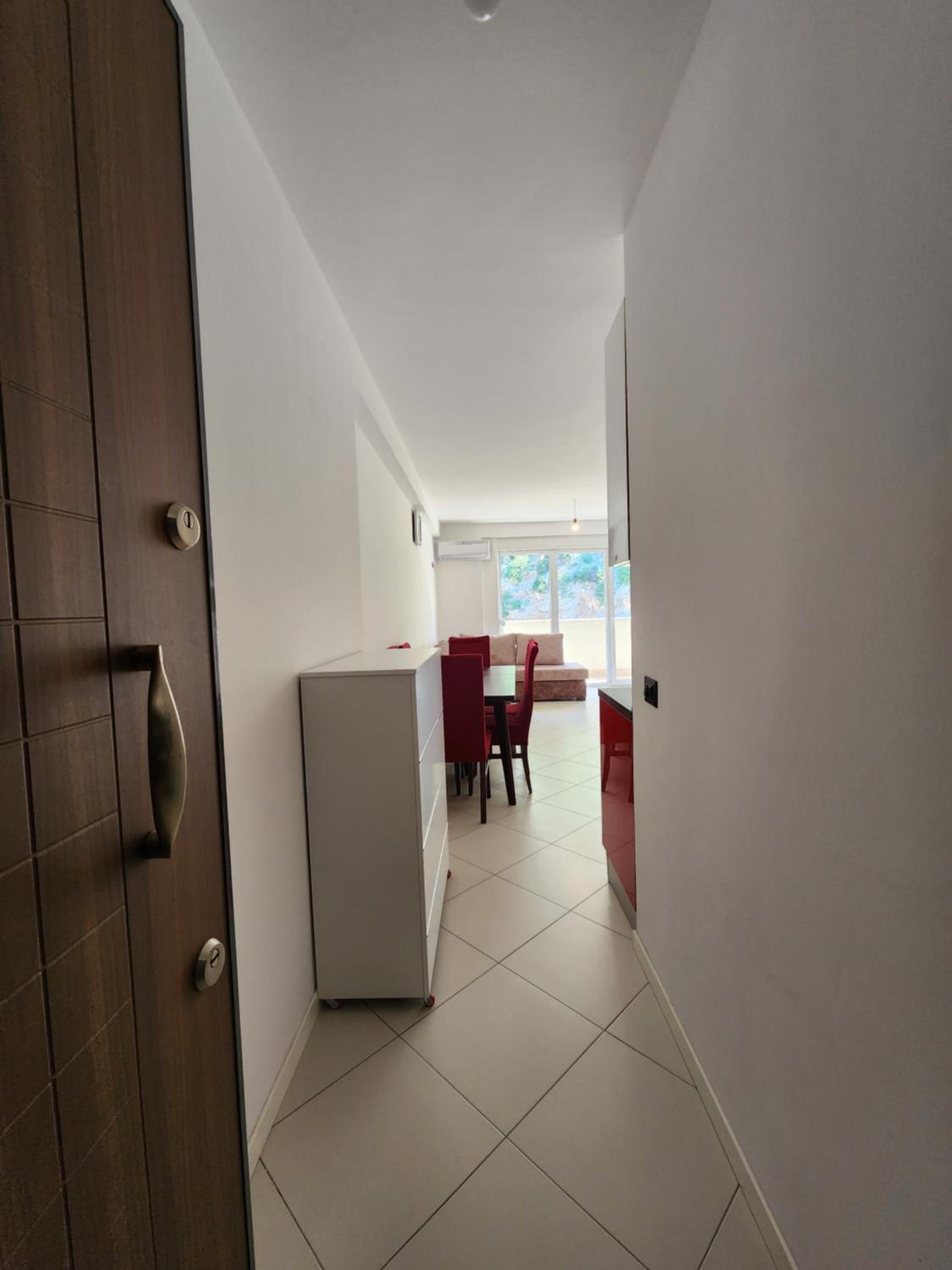 Family Two-Bedroom Apartment with View photo 3