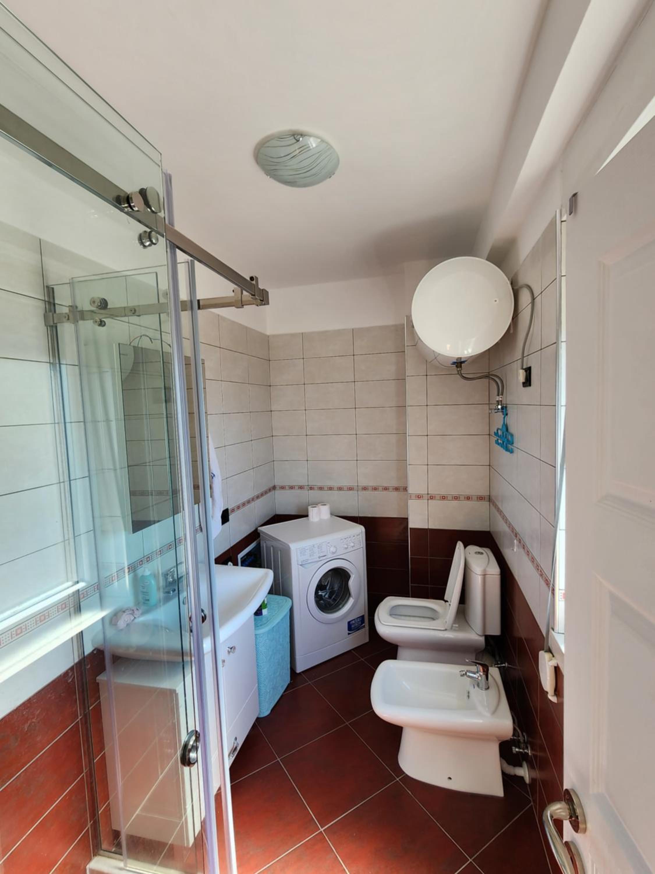 Family Two-Bedroom Apartment with View photo 2
