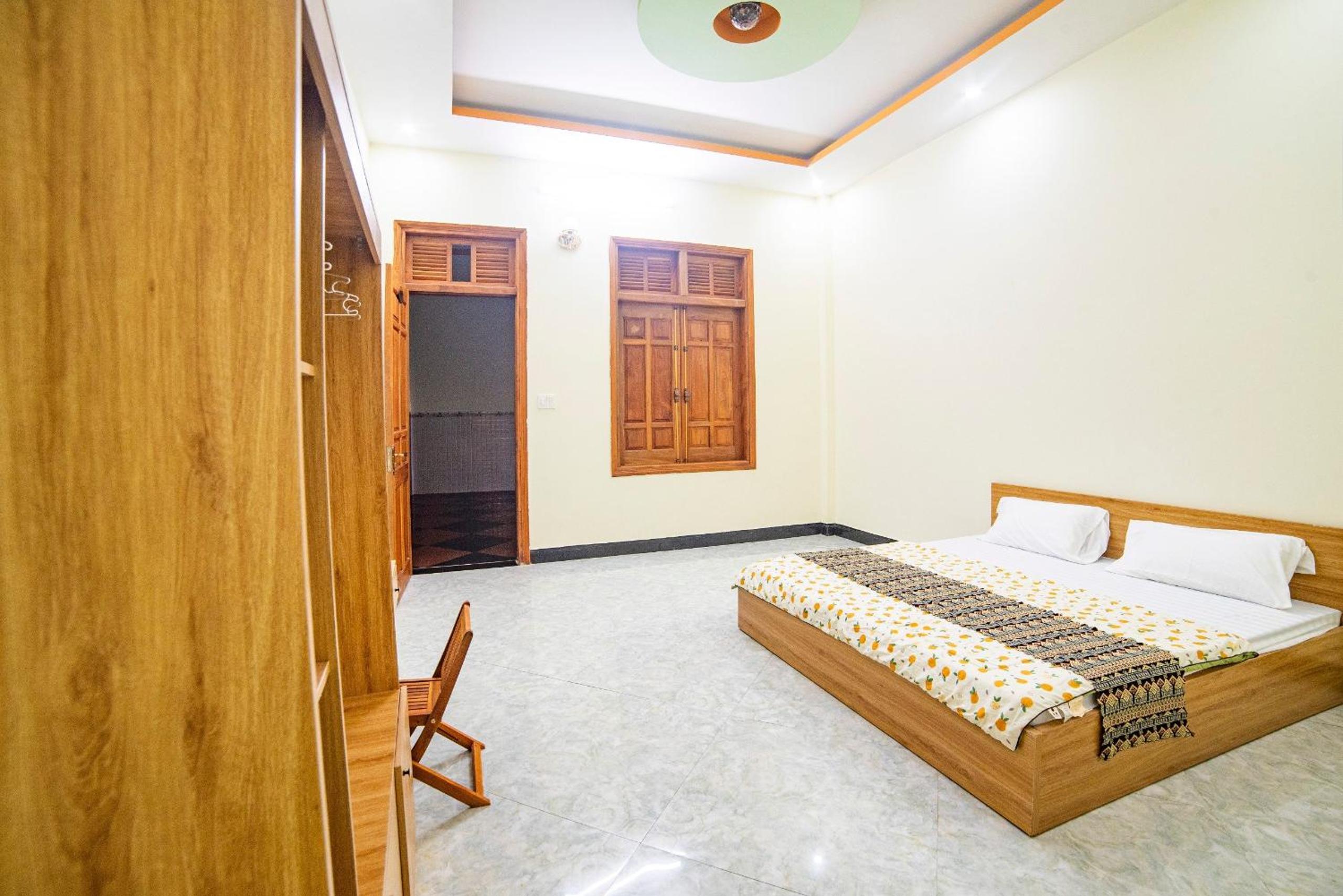 Large Double Room