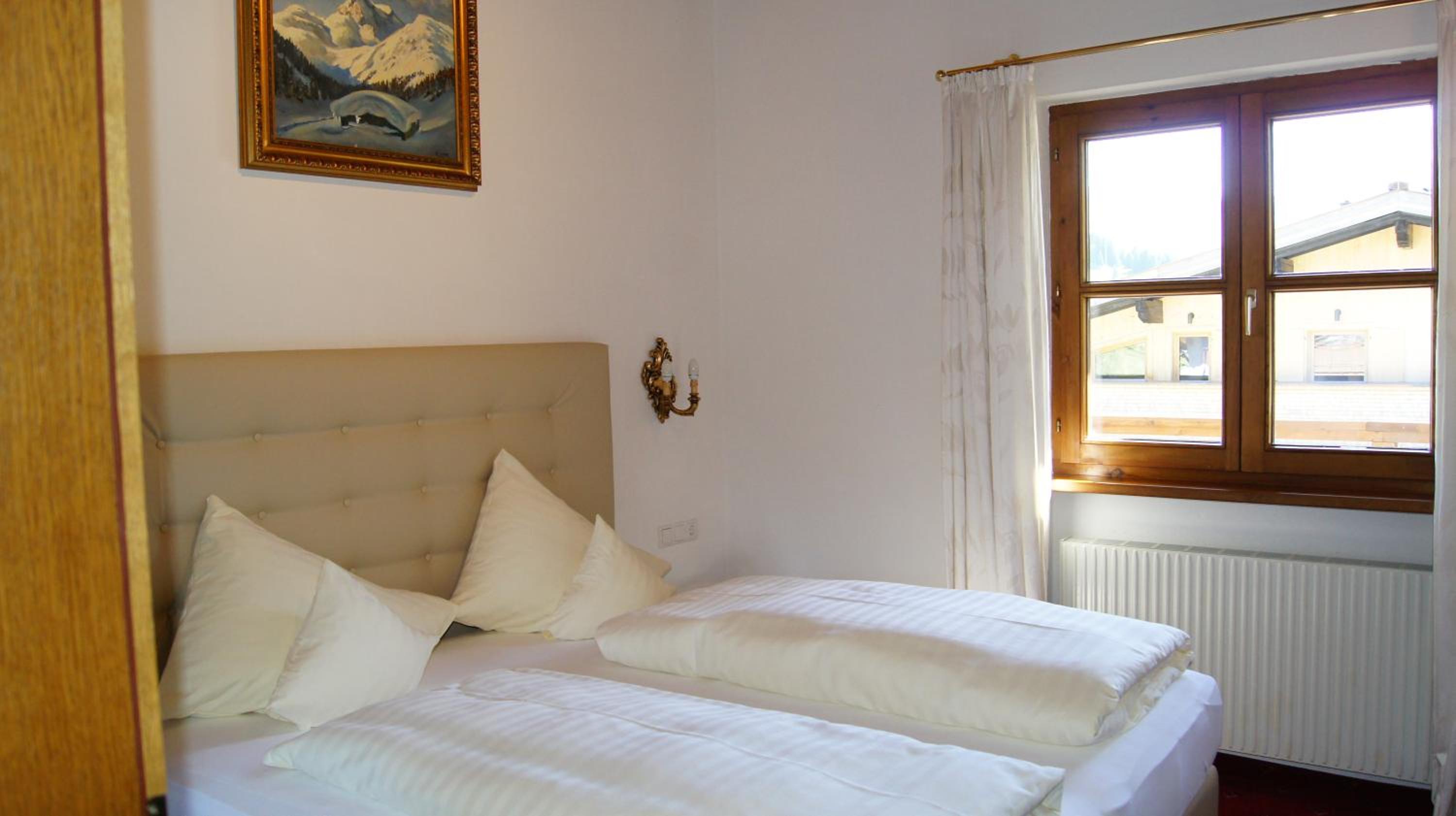 One-Bedroom Apartment - Photo 8