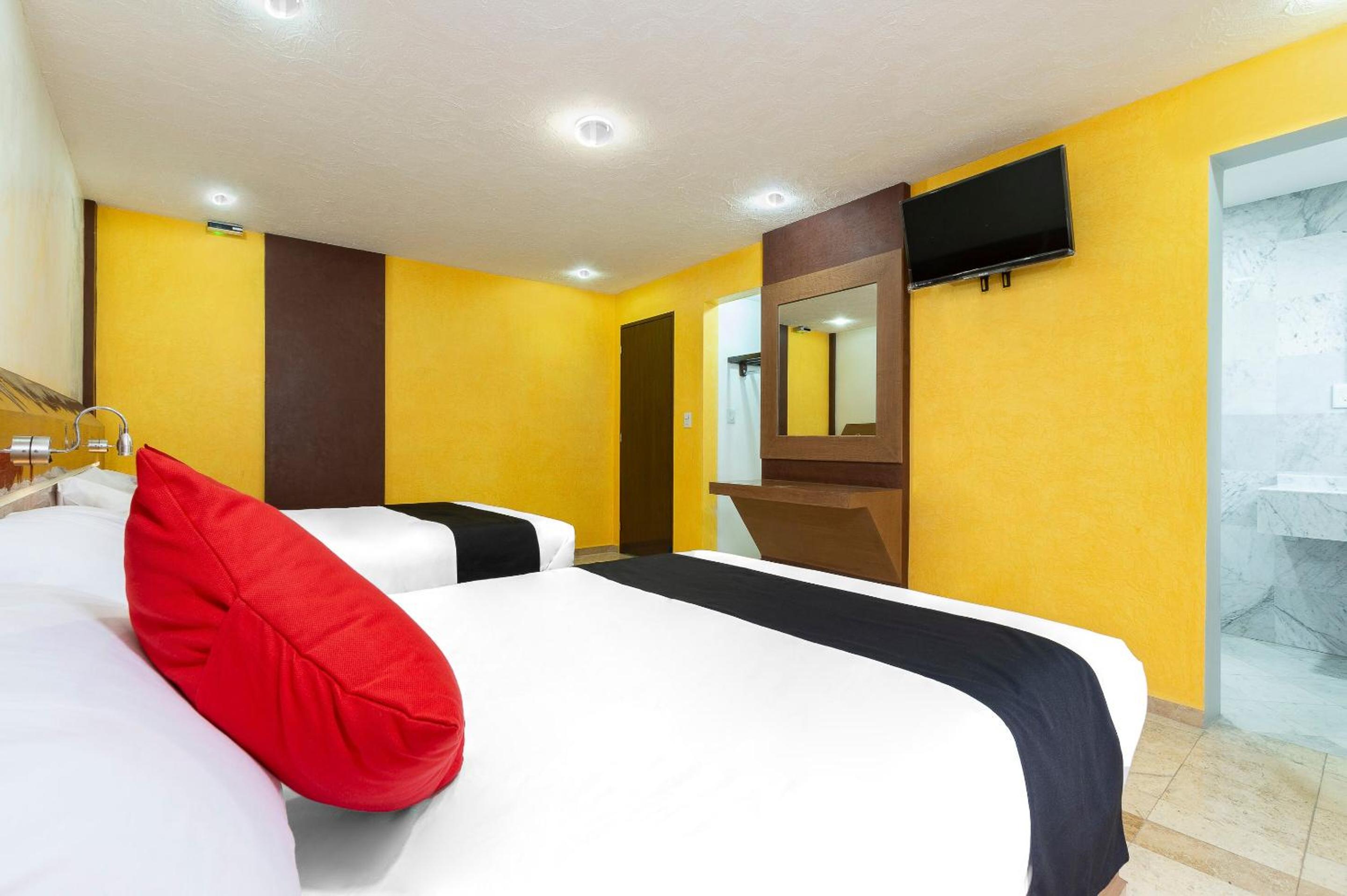 Standard Two Beds - Photo 7