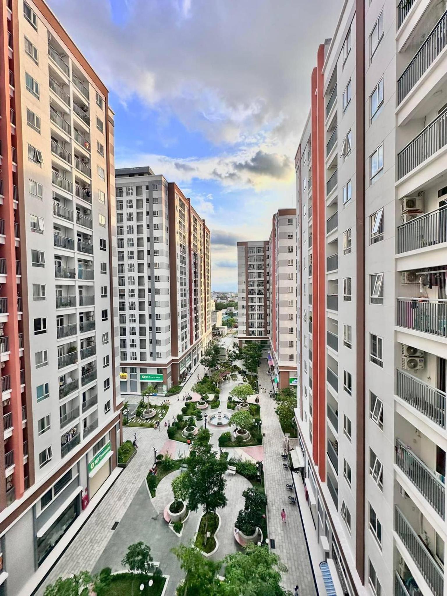 Two-Bedroom Apartment with Balcony photo 2