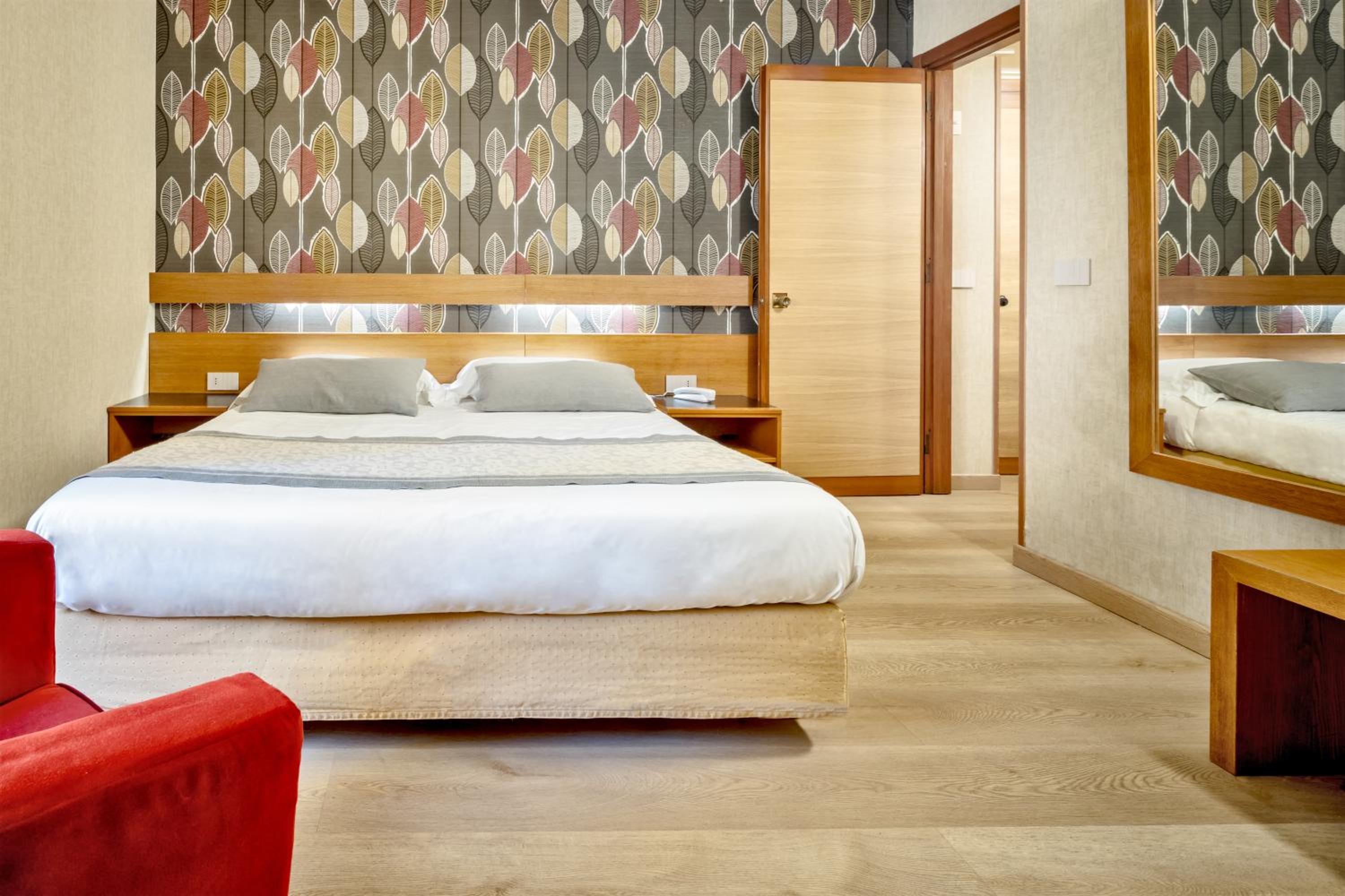 Classic Double Room - Photo 4