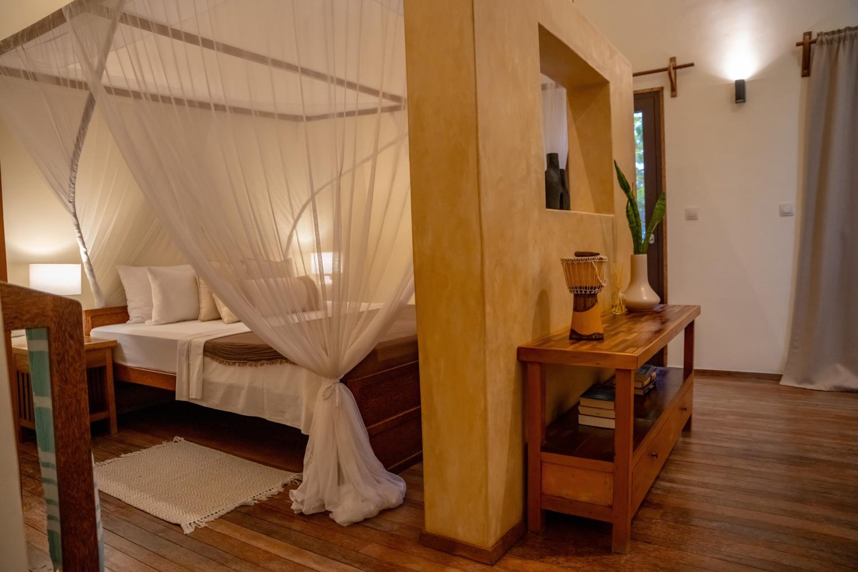 Deluxe One-Bedroom Apartment with Sea View