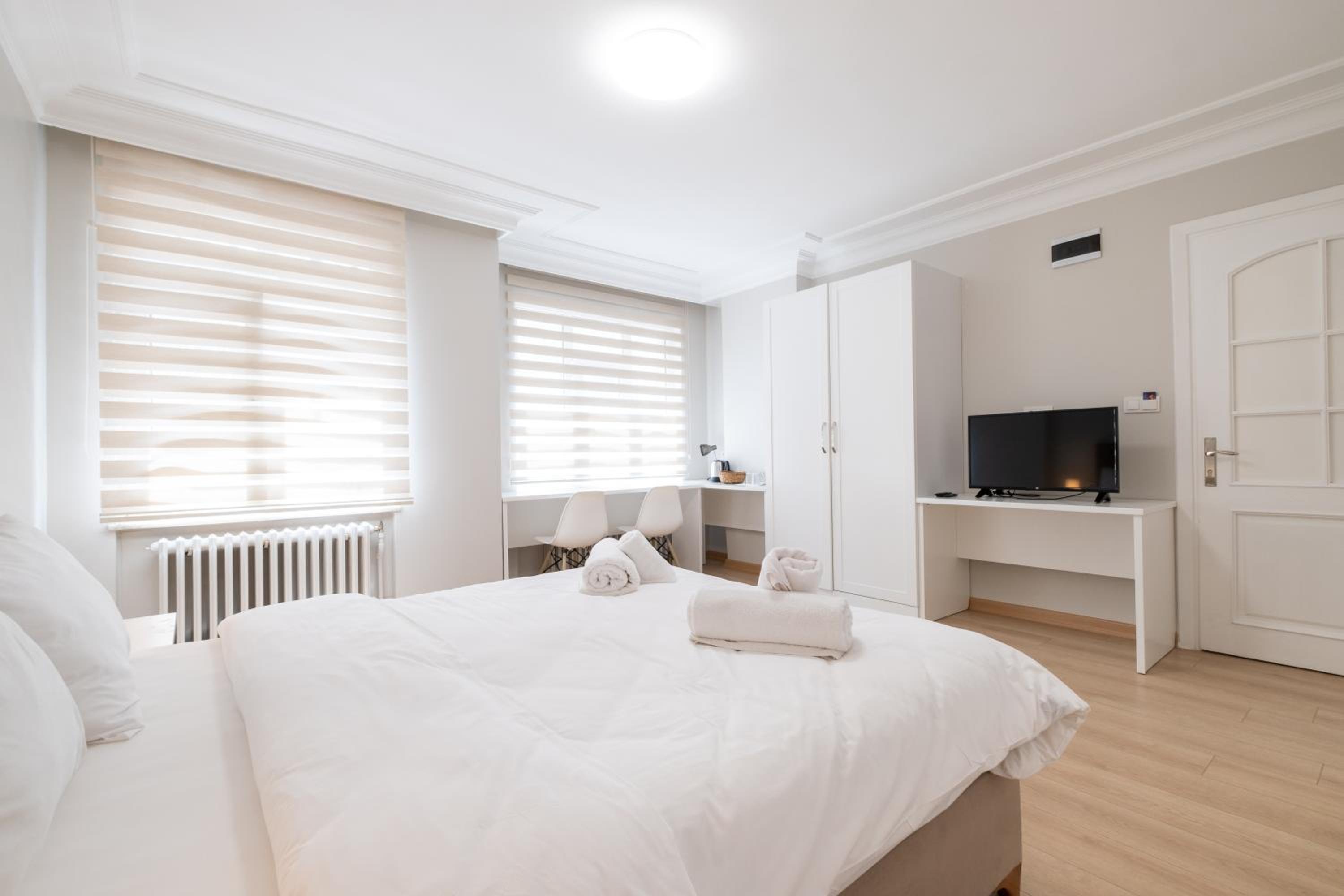 Two-Bedroom Deluxe Apartment photo 1