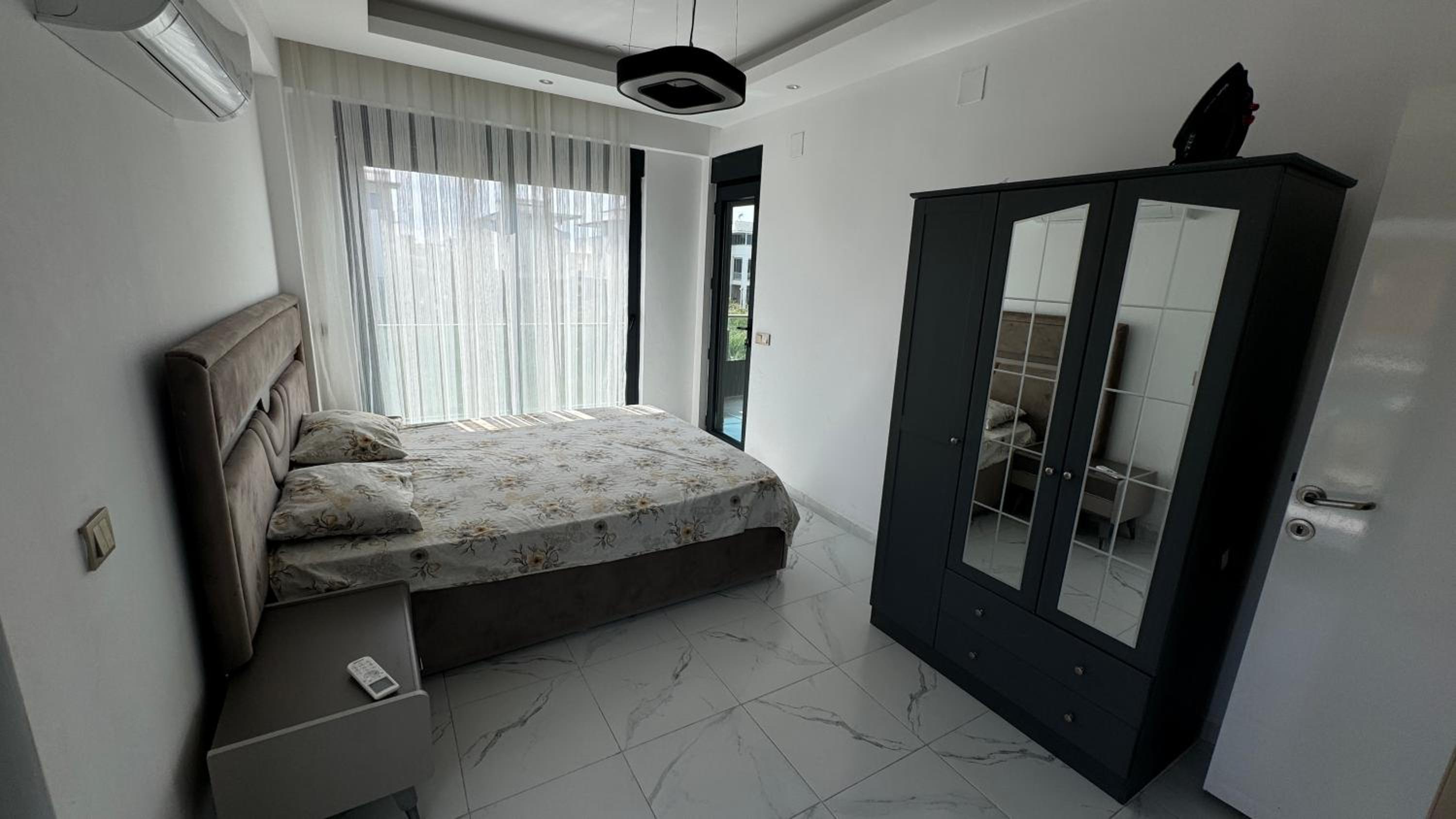 Three-Bedroom Villa photo 1