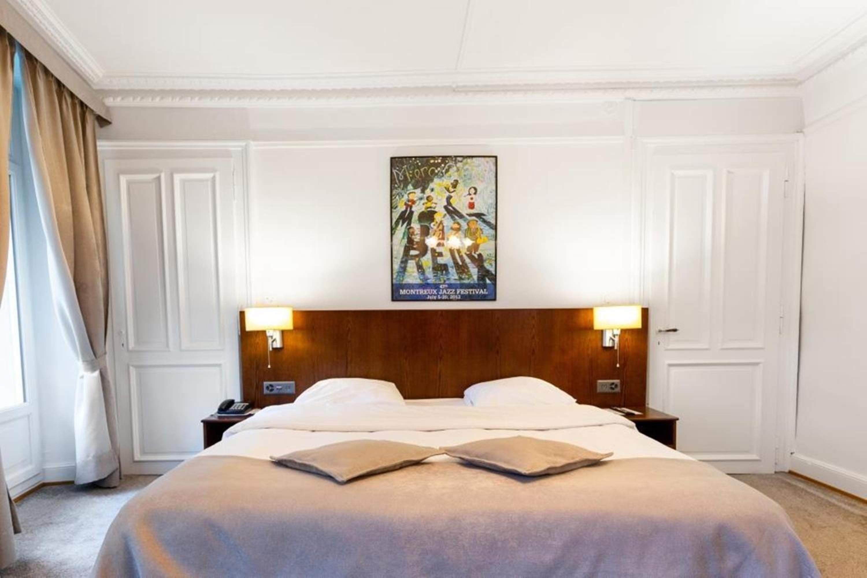 Superior Room with Balcony and Lake View photo 3