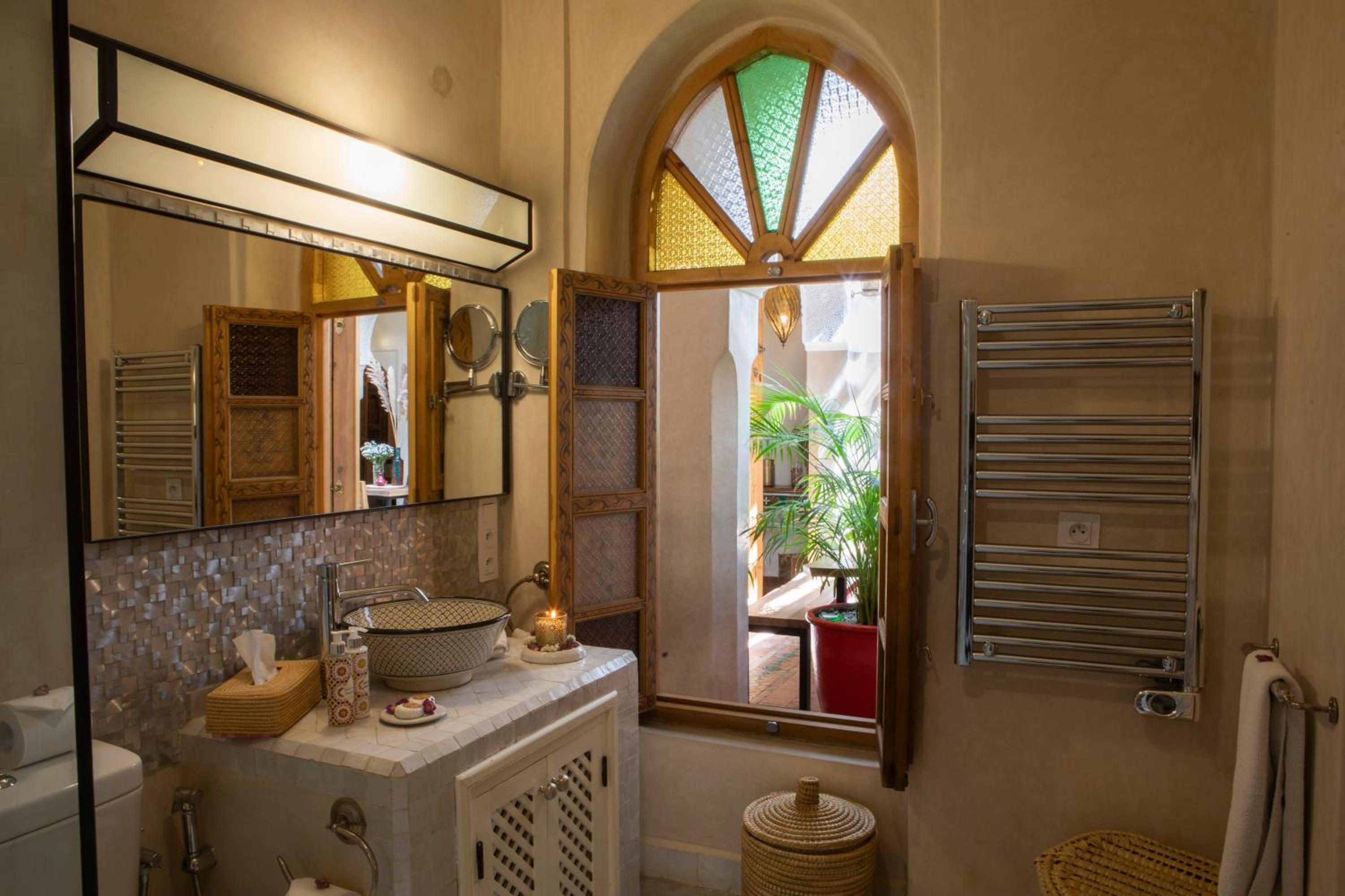 Standard Double Room - Photo 7