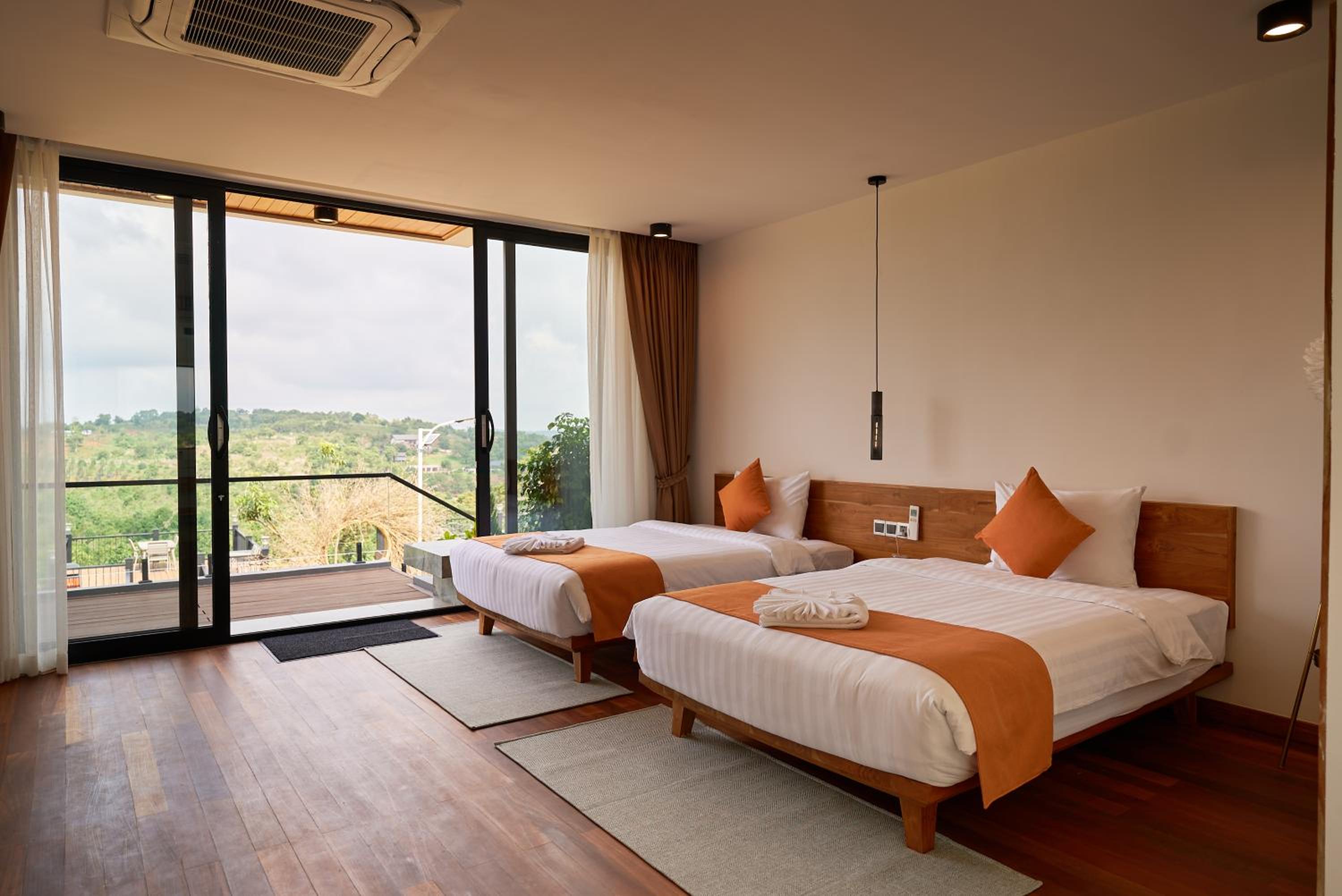 Twin Room With Mountain View