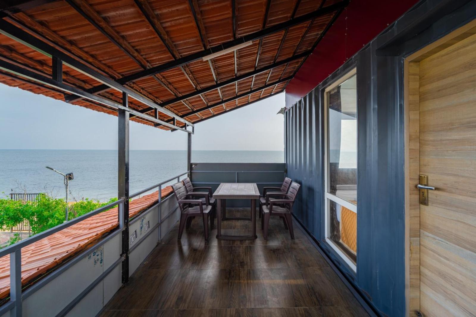 Deluxe Double Room With Sea View