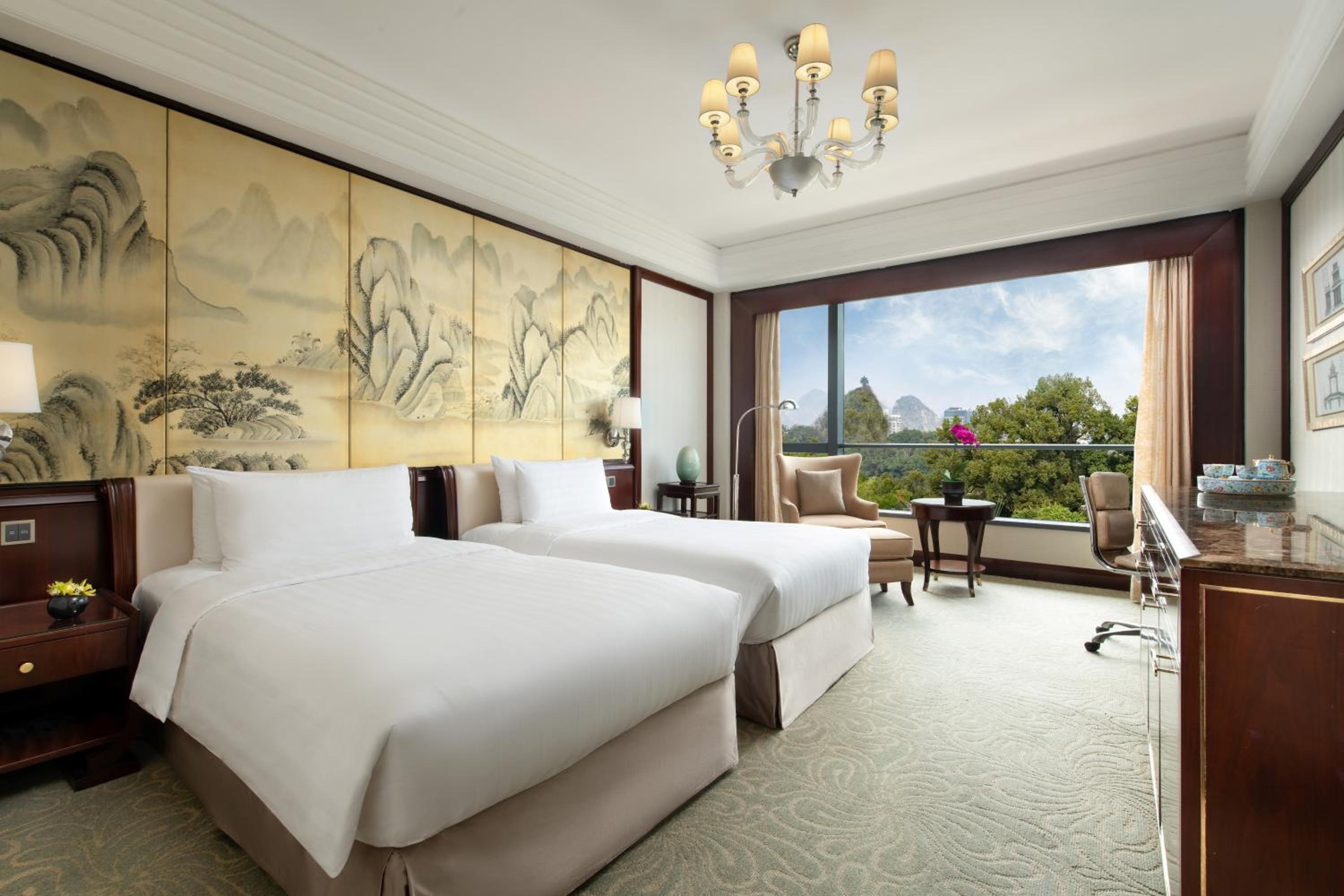 Horizon Twin Room Club Access with River View - Photo 1